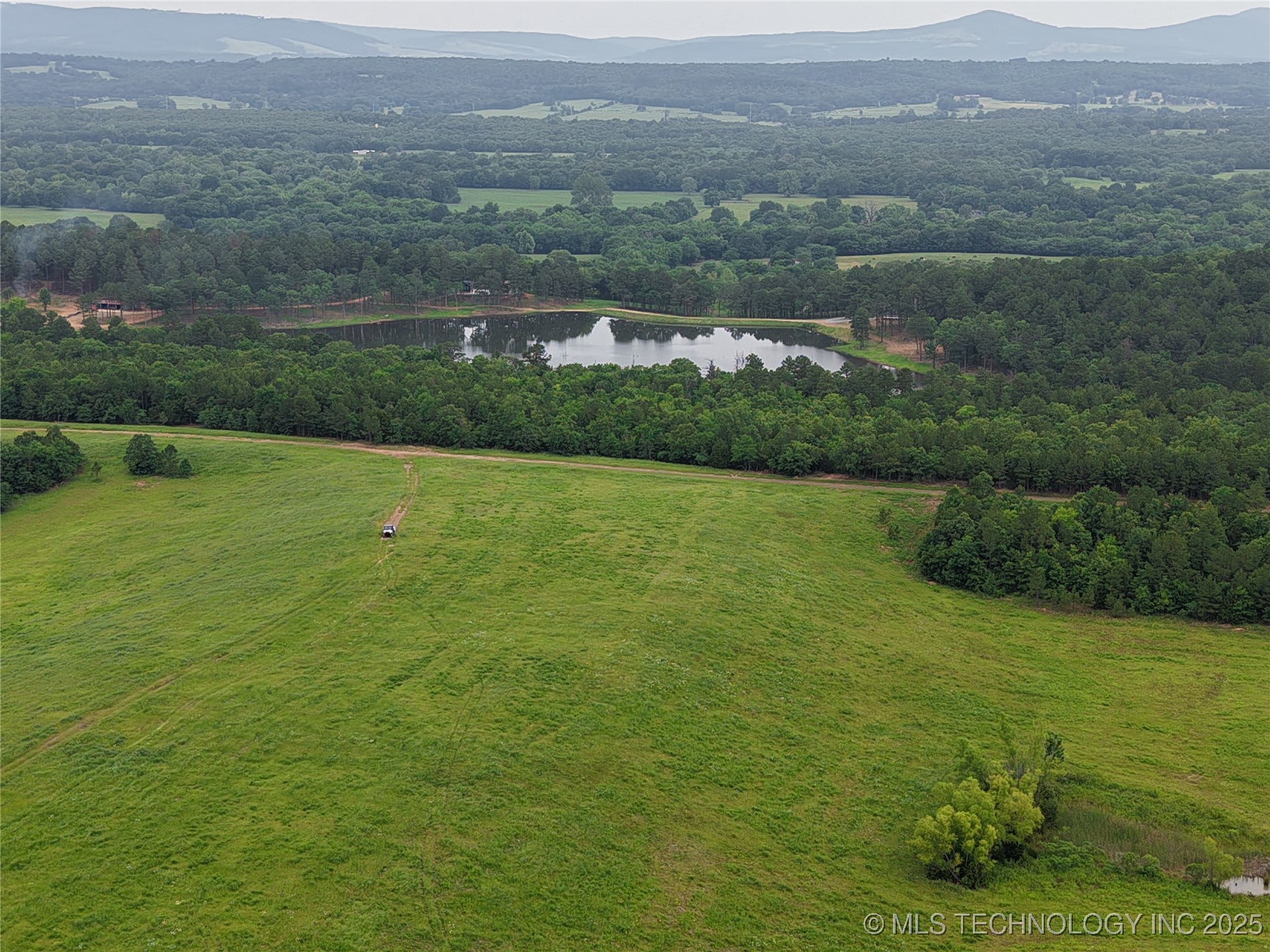 28574 Pocahontas Road Property Photo 6