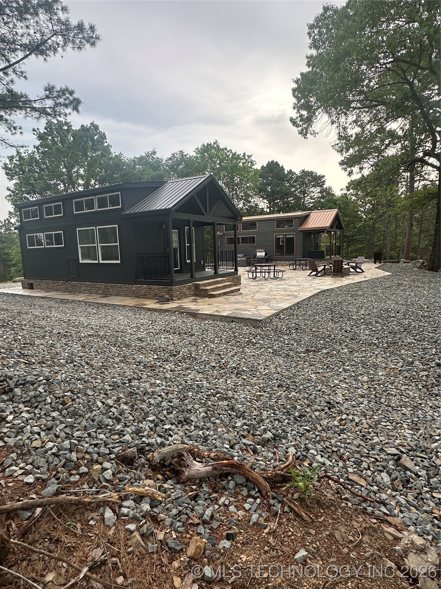 28574 Pocahontas Road Property Photo 13