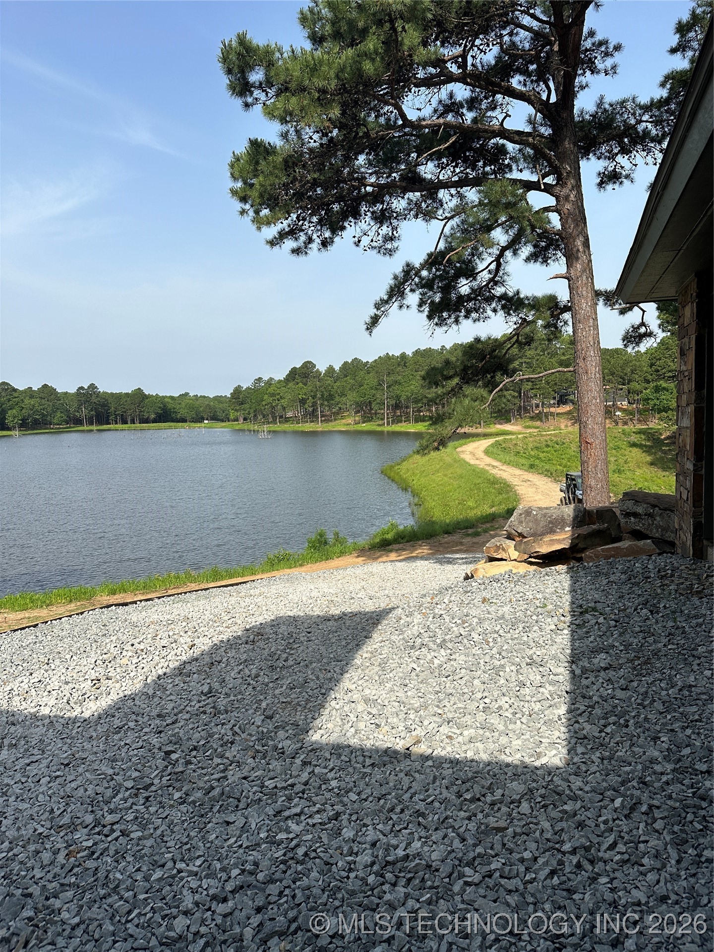 28574 Pocahontas Road Property Photo 14