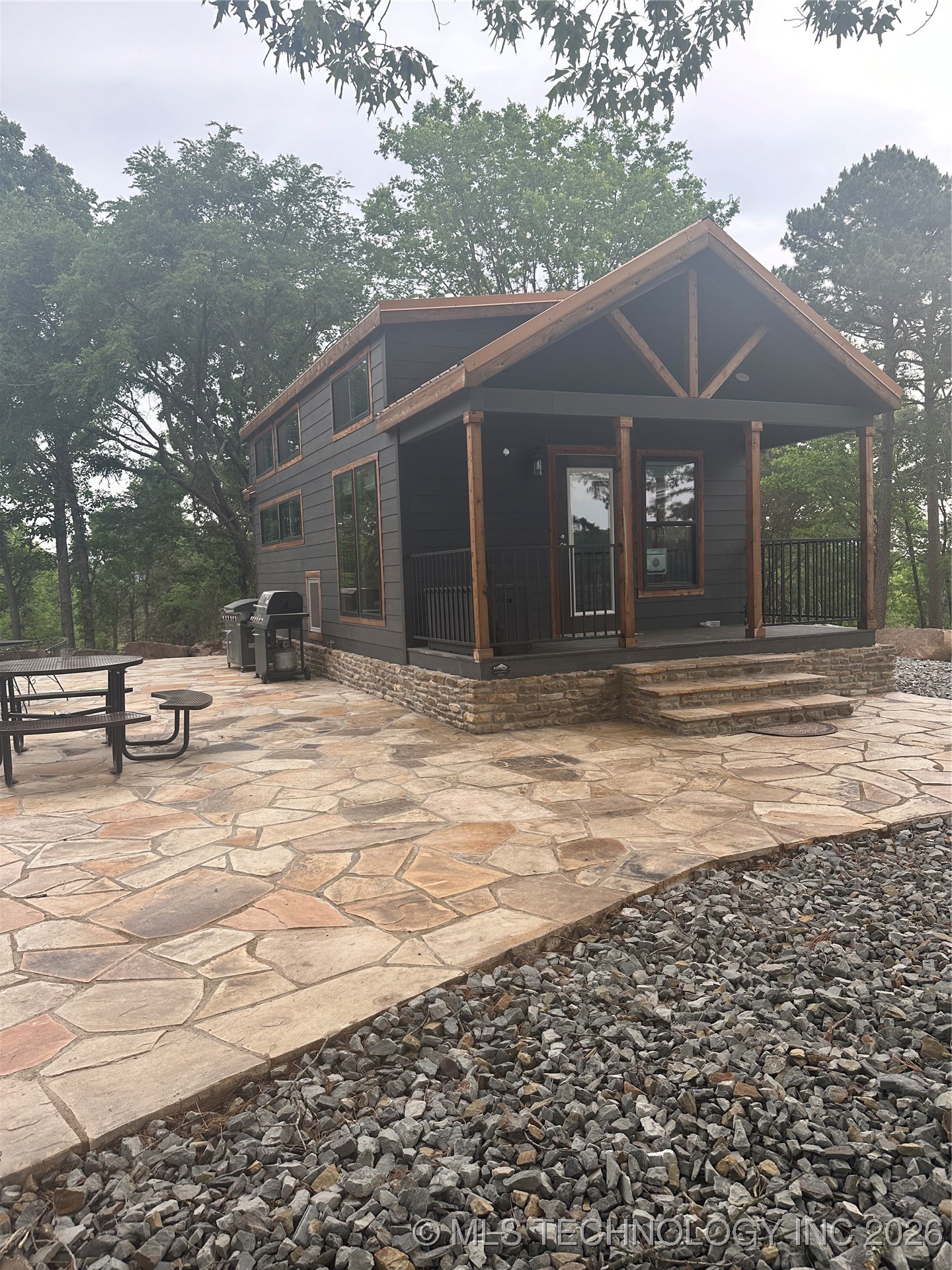 28574 Pocahontas Road Property Photo 20