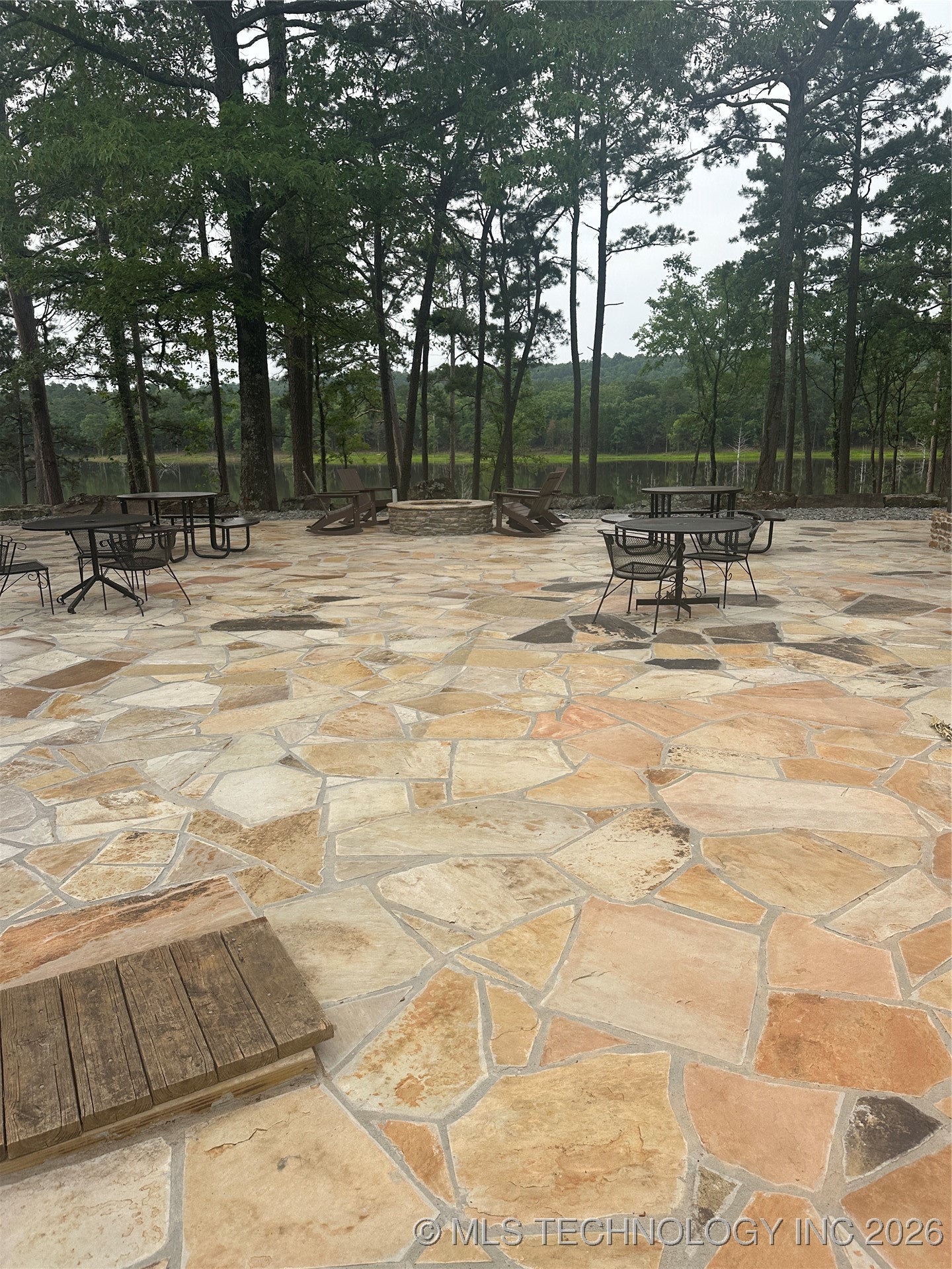 28574 Pocahontas Road Property Photo 21