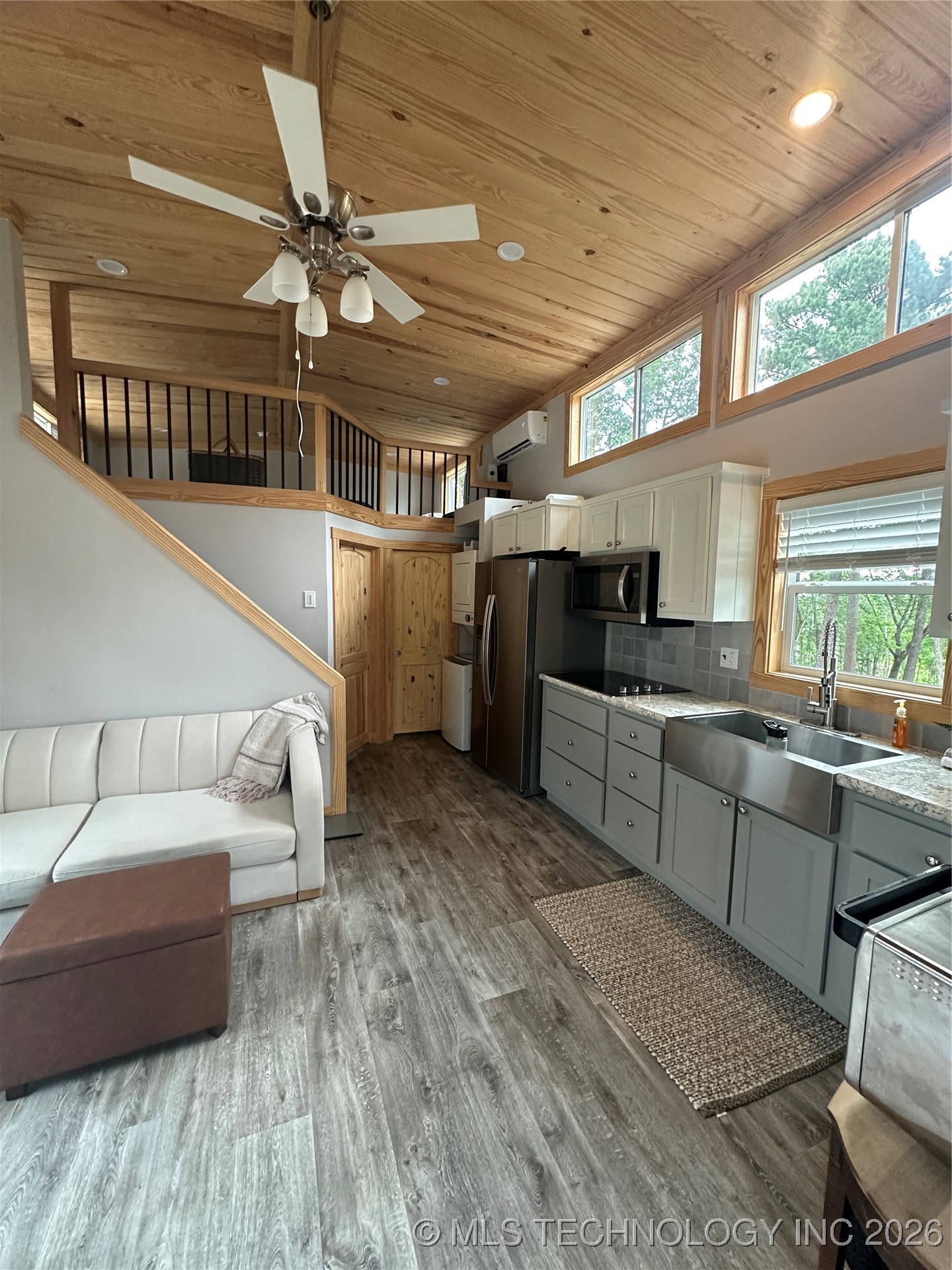 28574 Pocahontas Road Property Photo 23