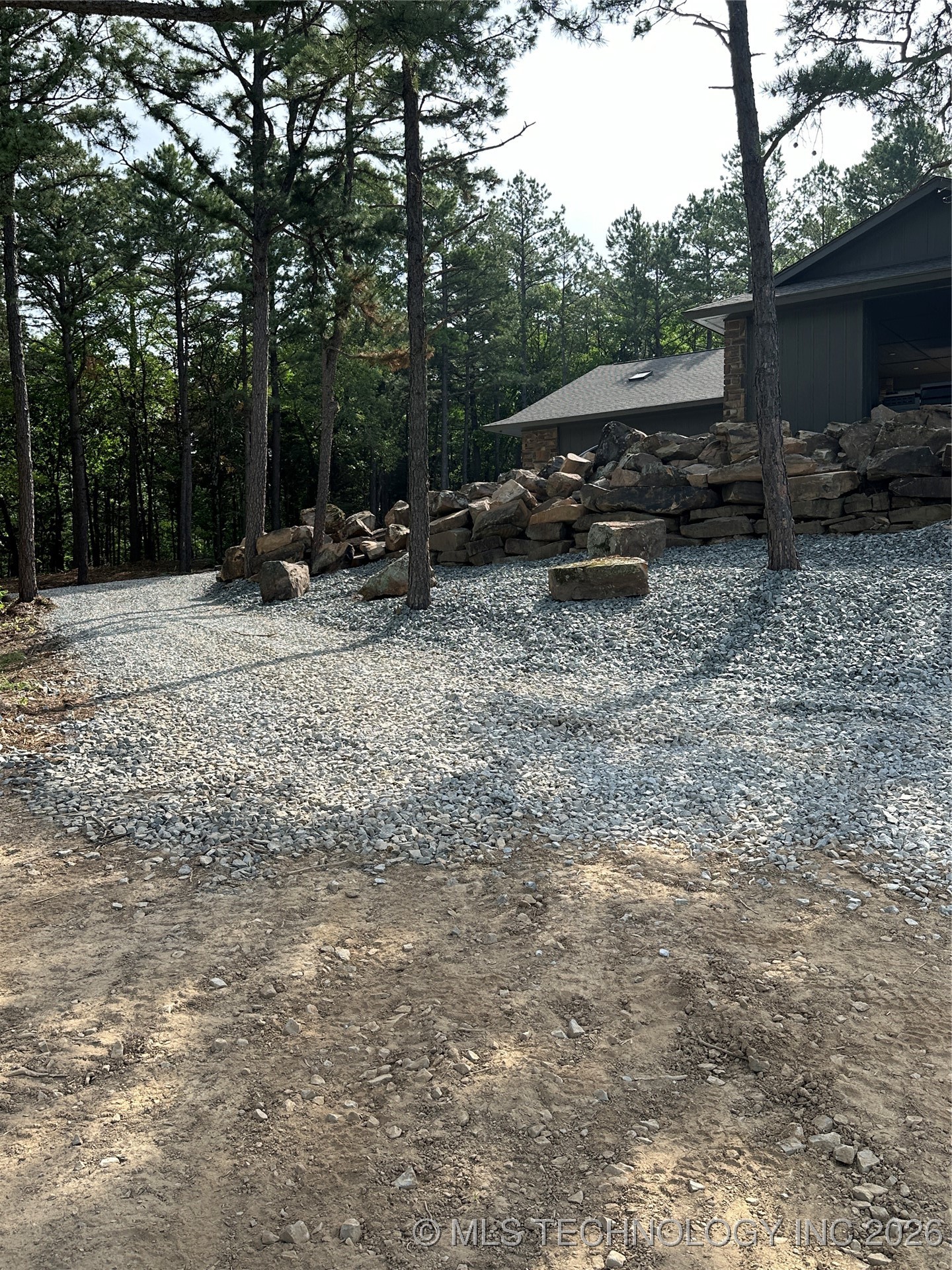 28574 Pocahontas Road Property Photo 31