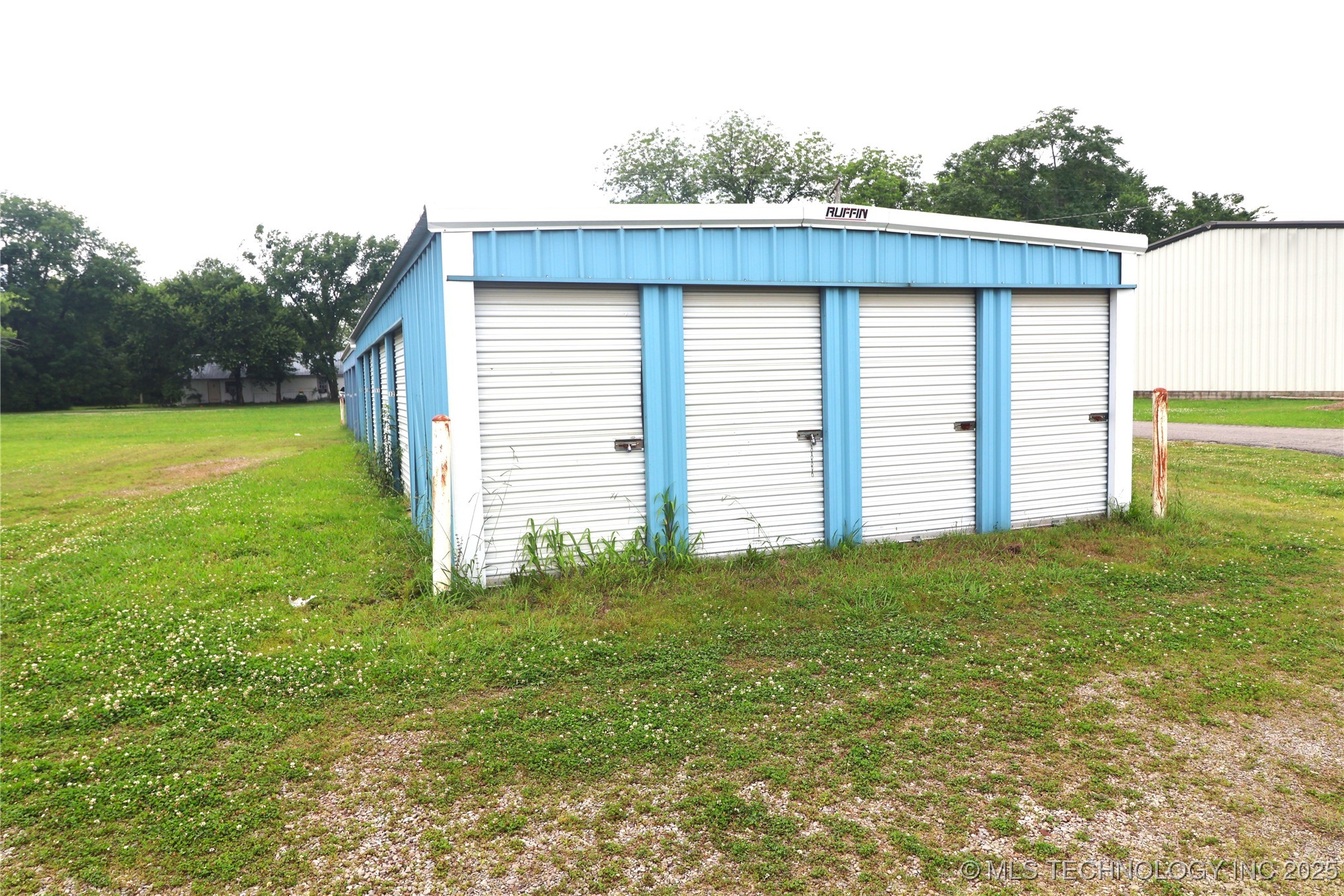 109 Kentucky Avenue Property Photo 3