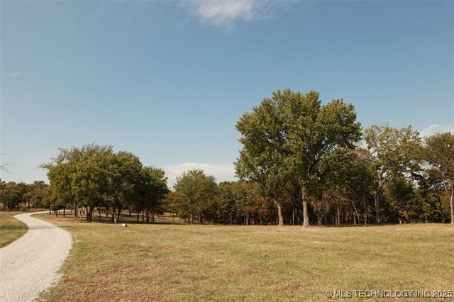 W 43rd Street N Property Photo 9