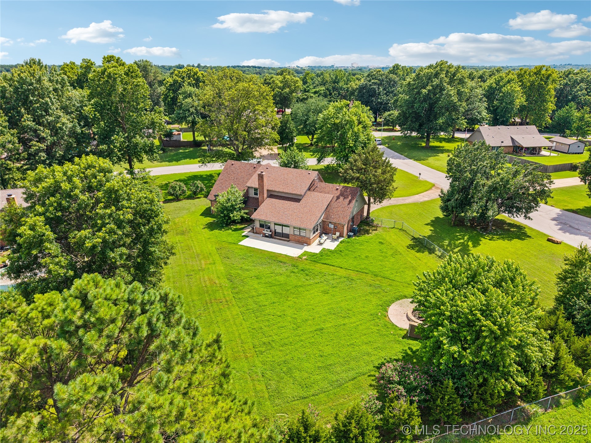 6103 S 223rd East Avenue Property Photo 2