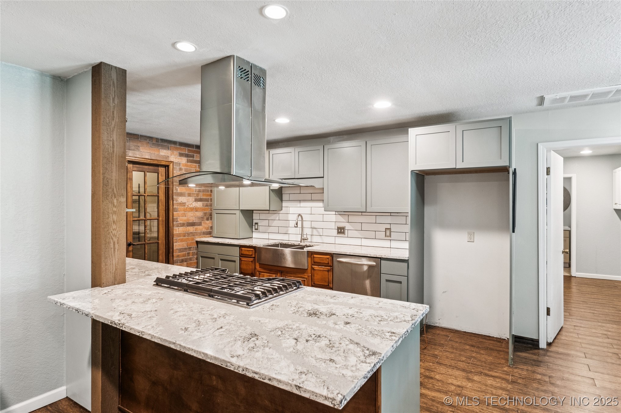 6103 S 223rd East Avenue Property Photo 7