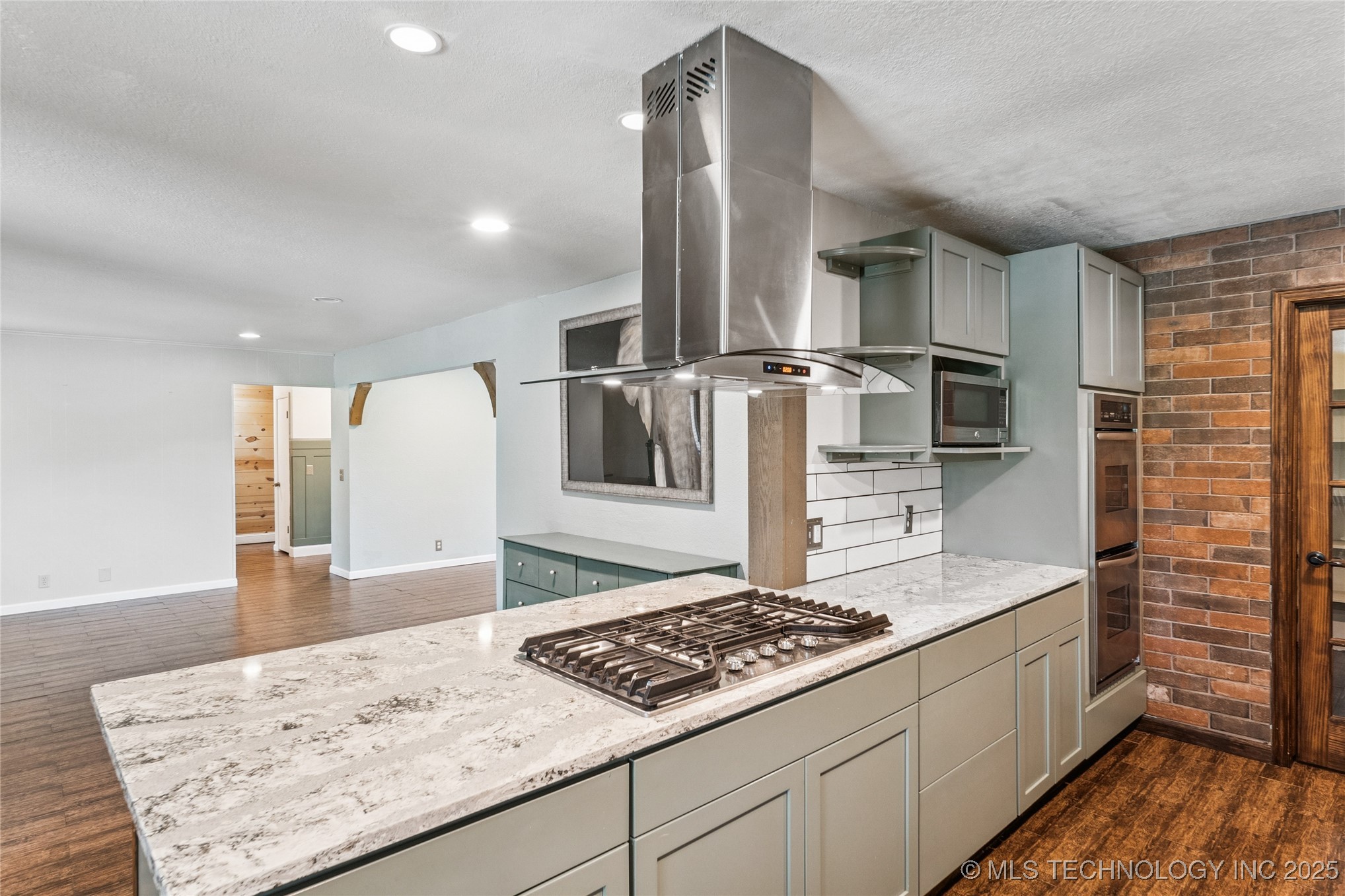 6103 S 223rd East Avenue Property Photo 9