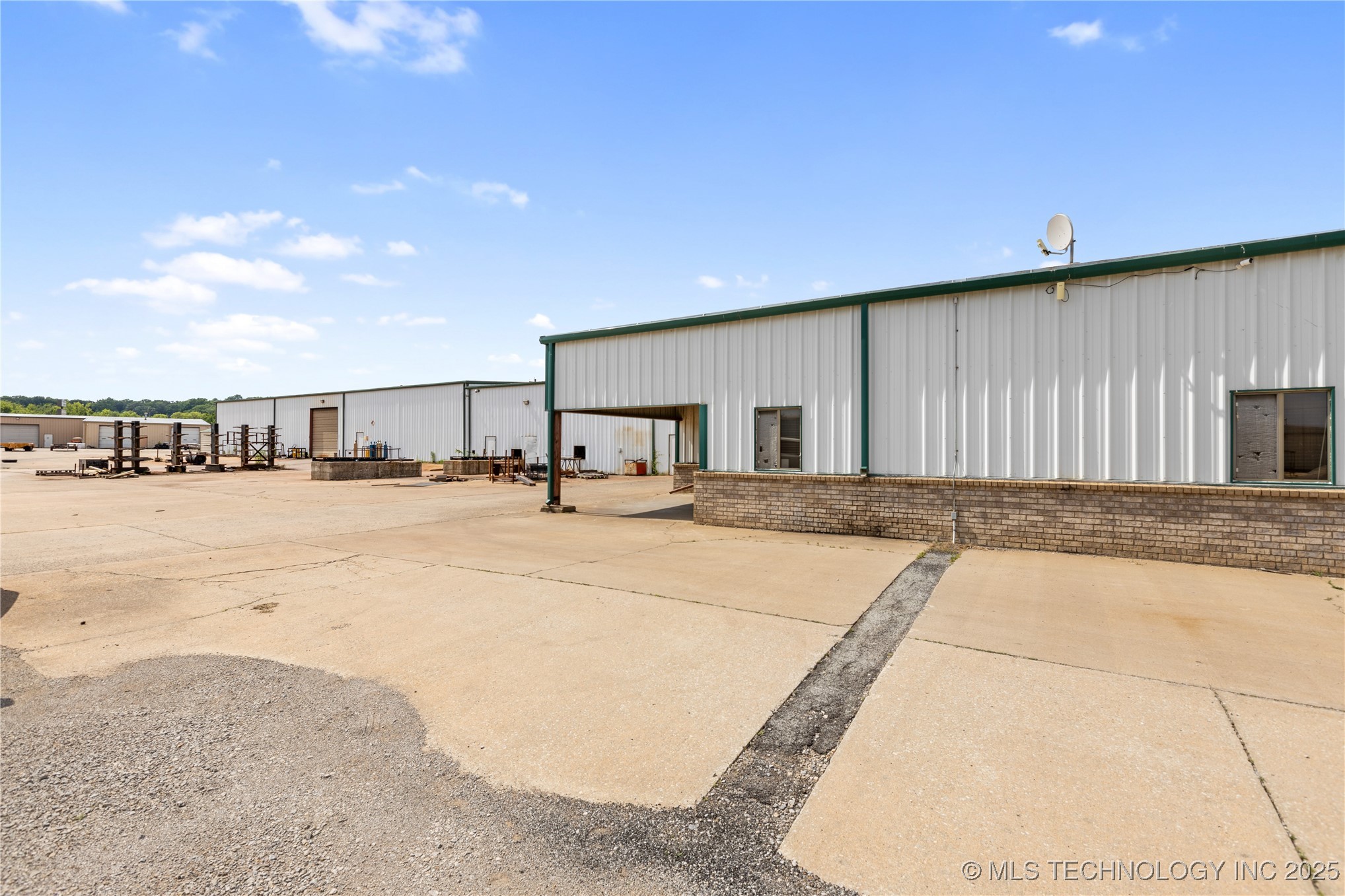 15251 Ok-66 Highway Property Photo 5
