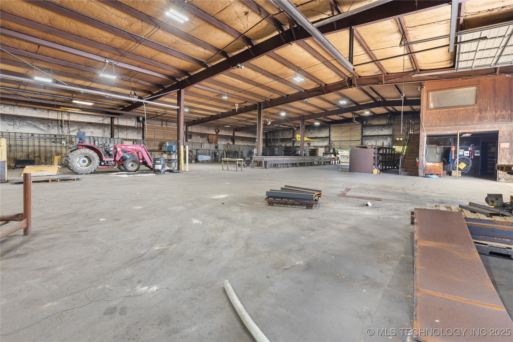 15251 Ok-66 Highway Property Photo 11