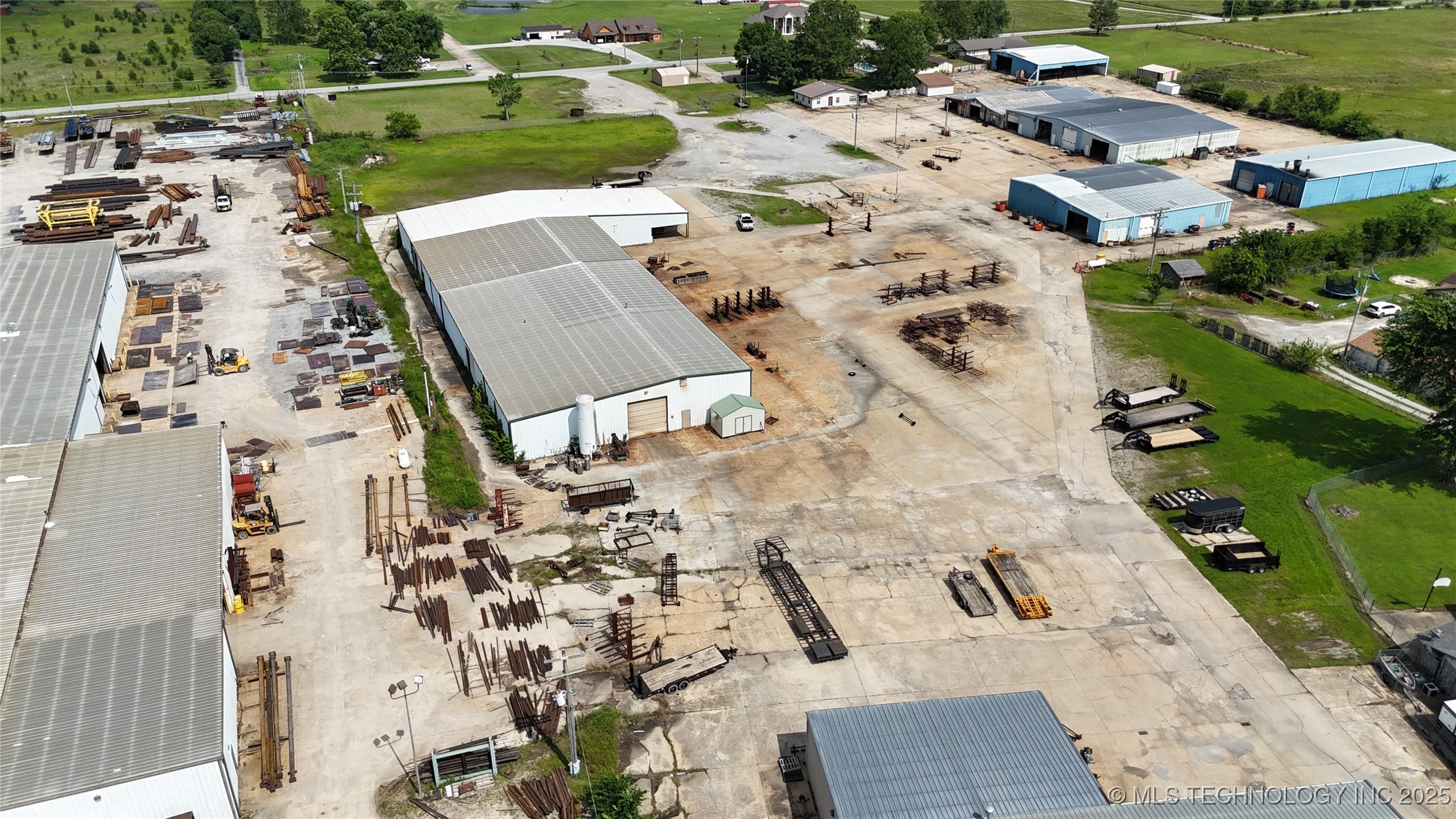 15251 Ok-66 Highway Property Photo 24