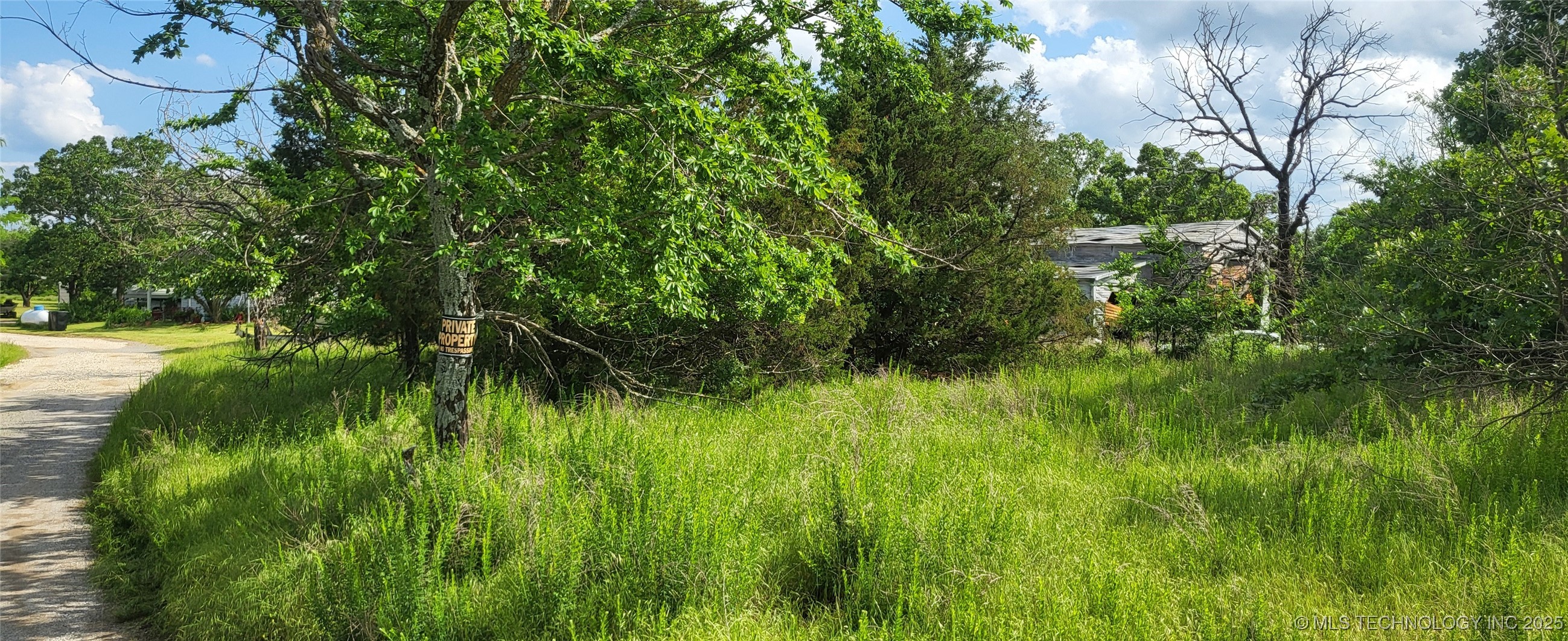 Oak Property Photo 1