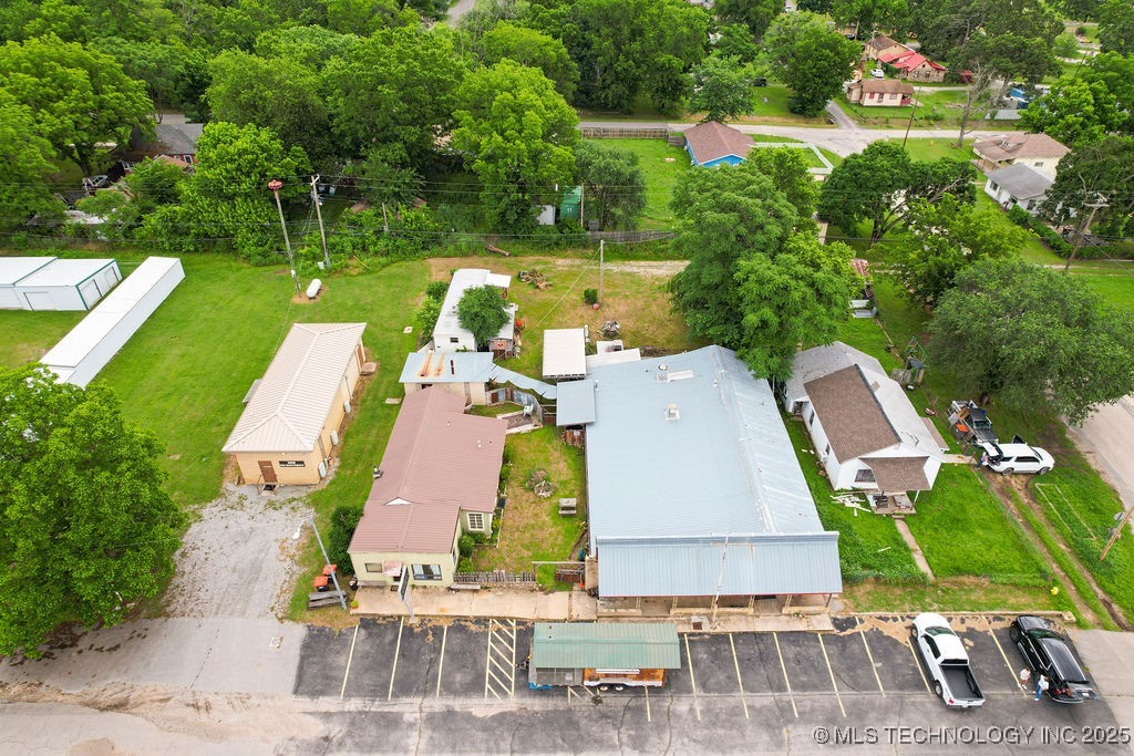 105 N Main Property Photo 45