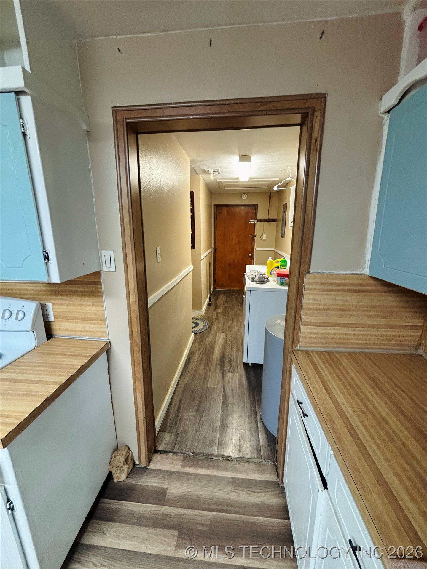 1503 Hillcrest Property Photo 9