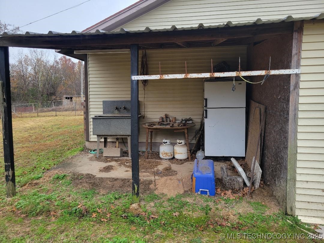 409612 E 1115 Road Property Photo 7