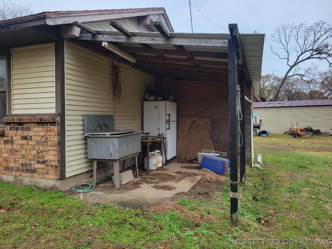 409612 E 1115 Road Property Photo 8