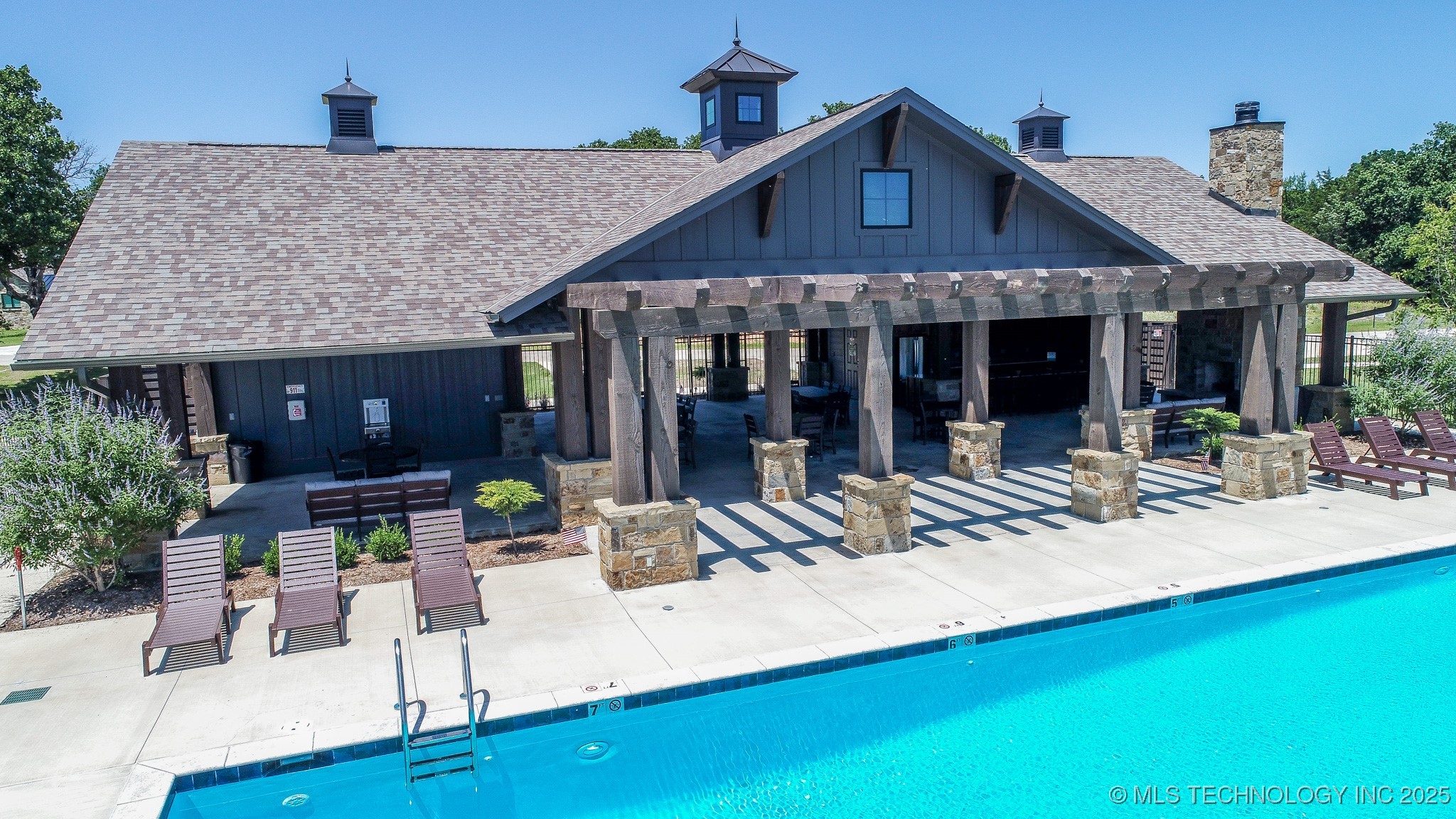 136 Patriot Pointe Property Photo 9