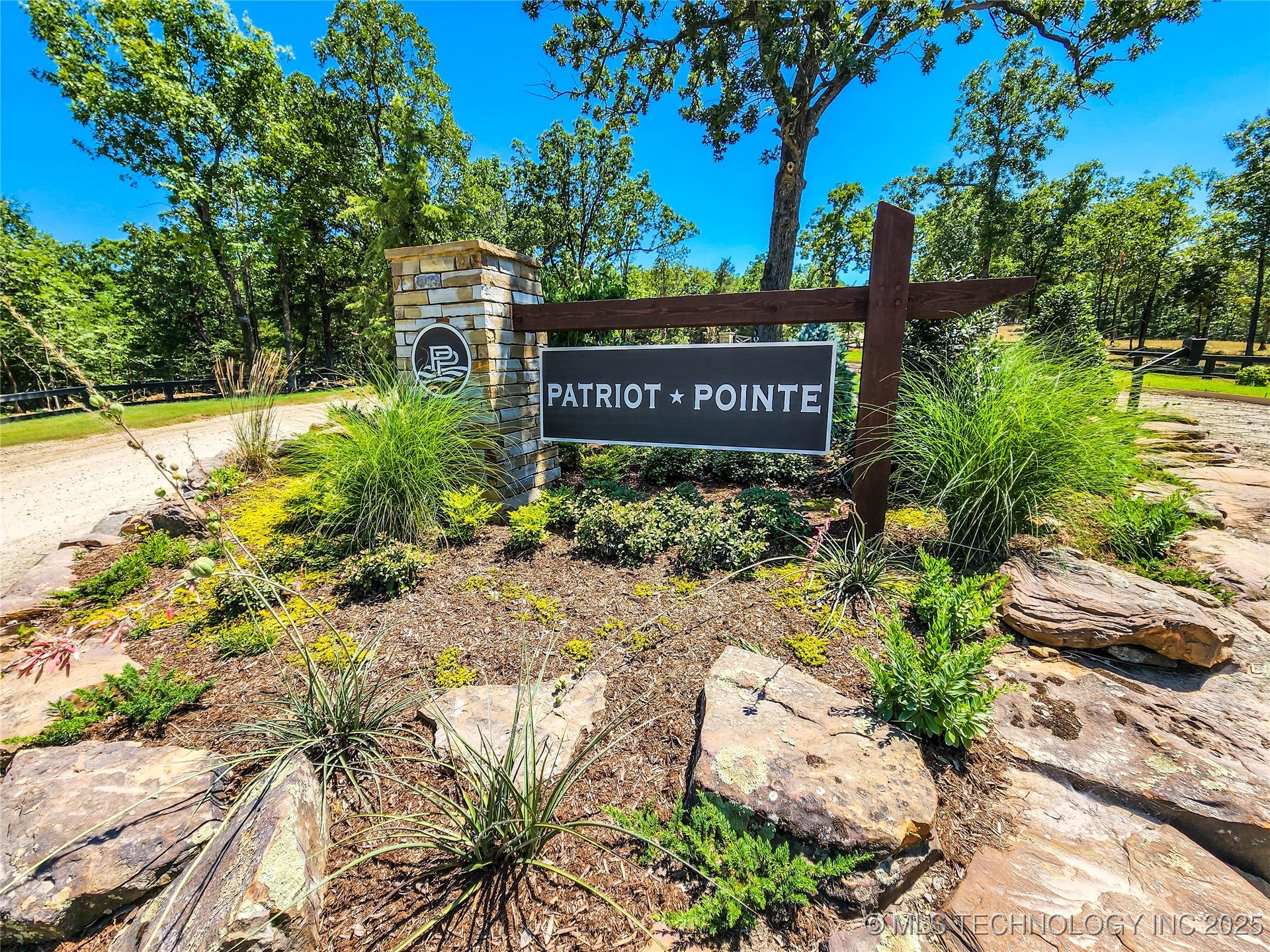 139 Patriot Pointe Property Photo 2