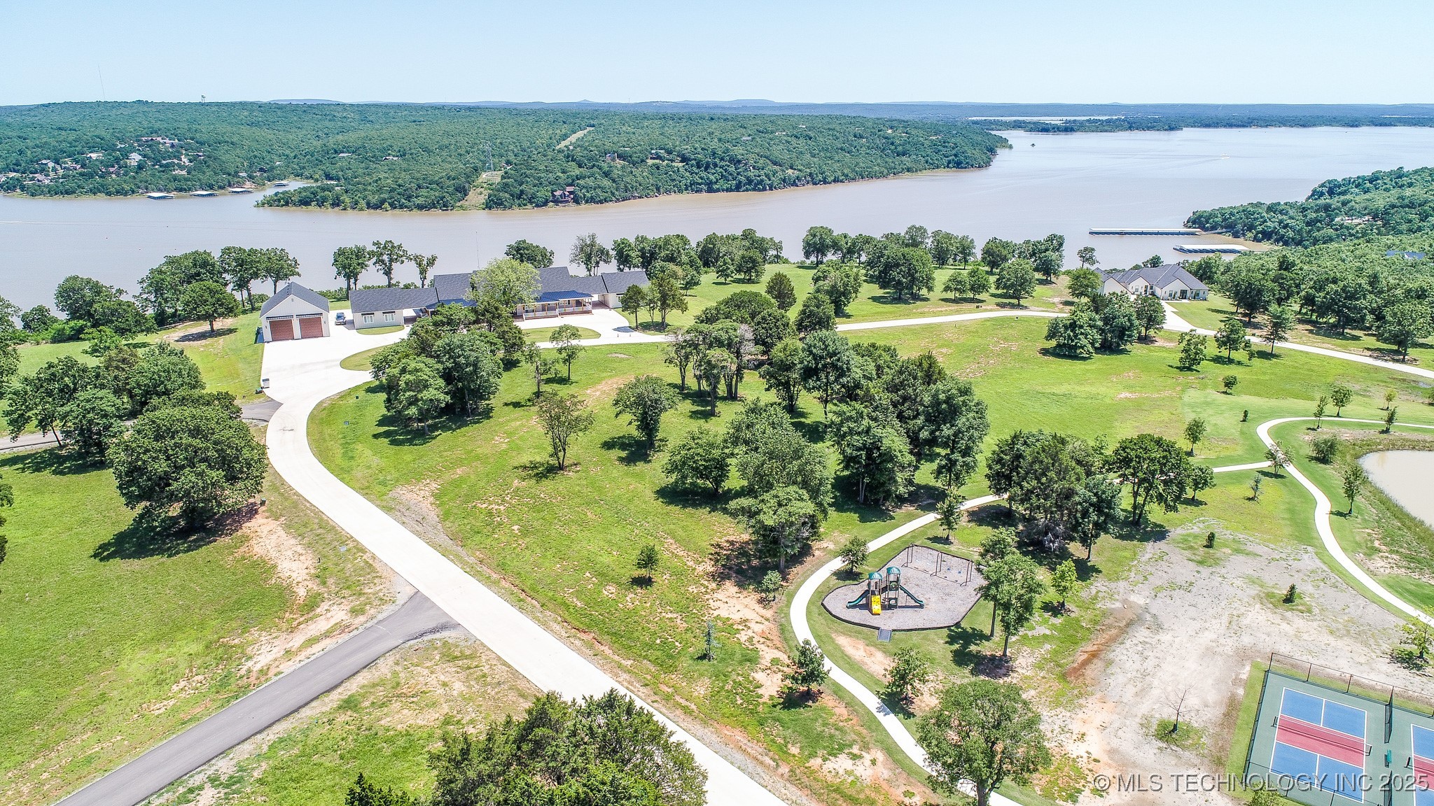 139 Patriot Pointe Property Photo 8