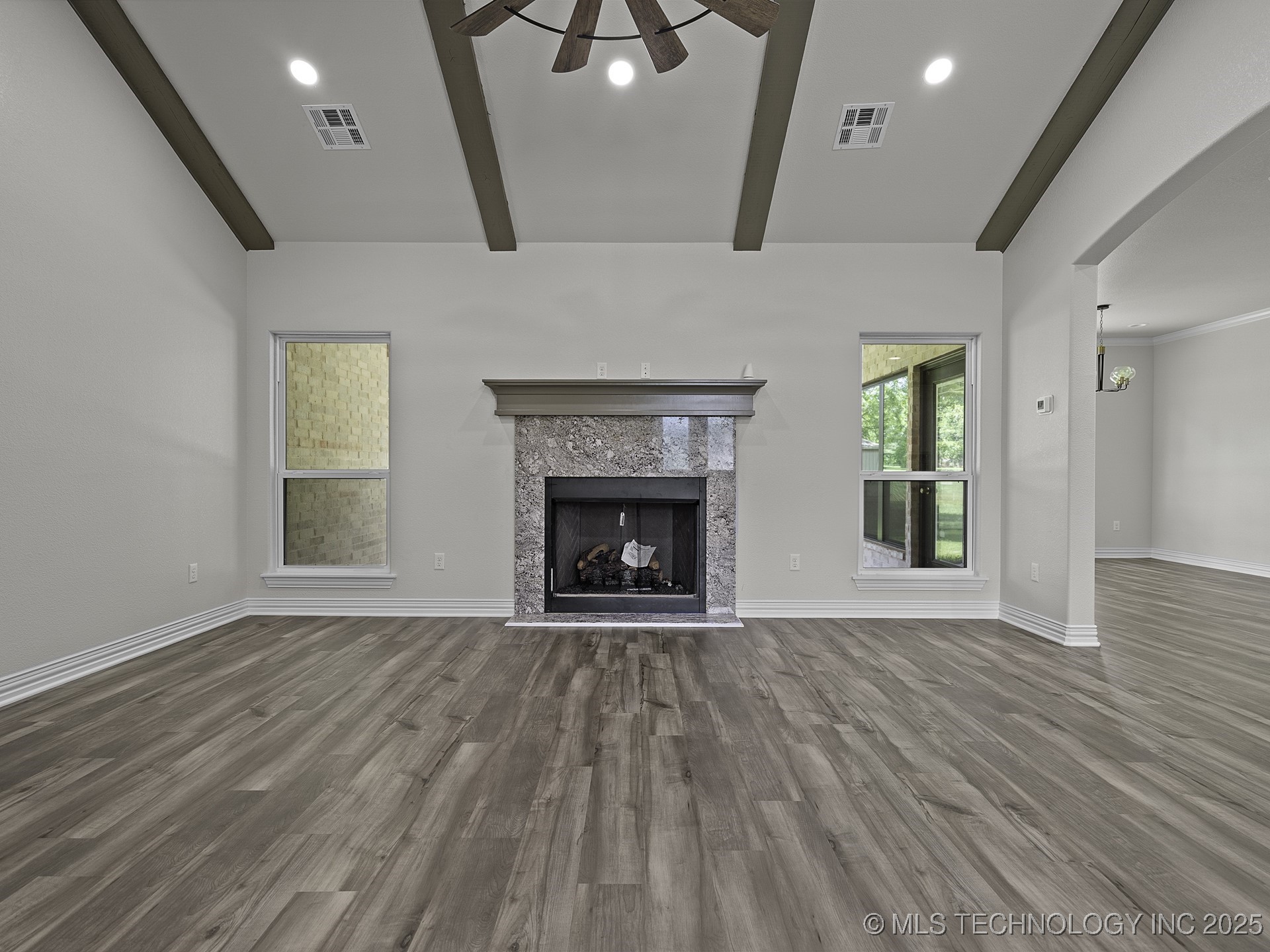 40 Whipperwill Street Property Photo 5