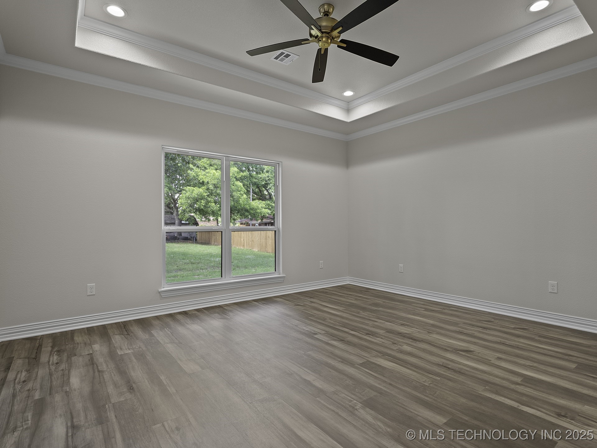 40 Whipperwill Street Property Photo 16