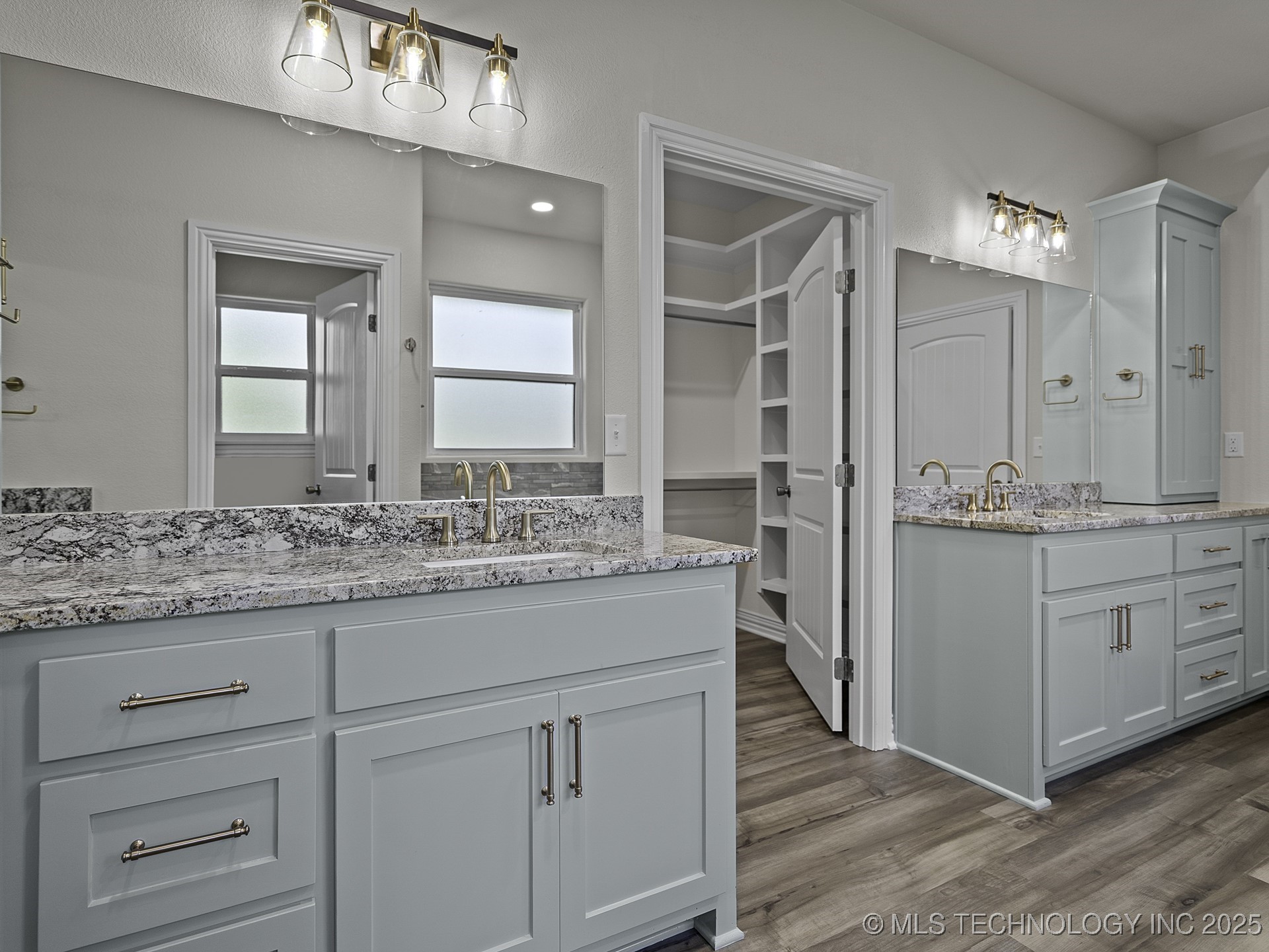 40 Whipperwill Street Property Photo 20