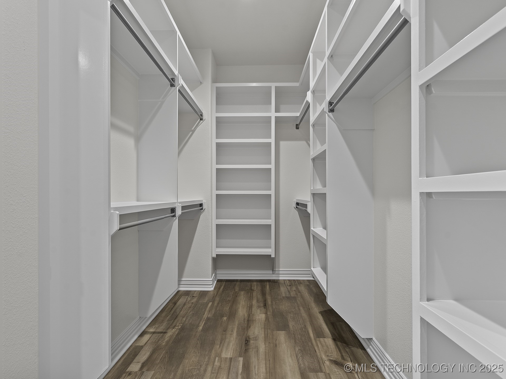 40 Whipperwill Street Property Photo 23