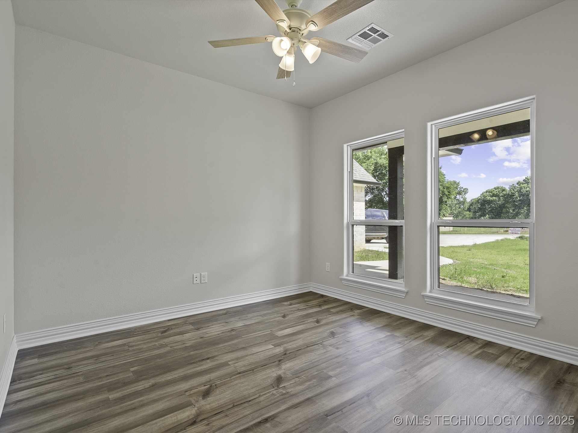 40 Whipperwill Street Property Photo 24