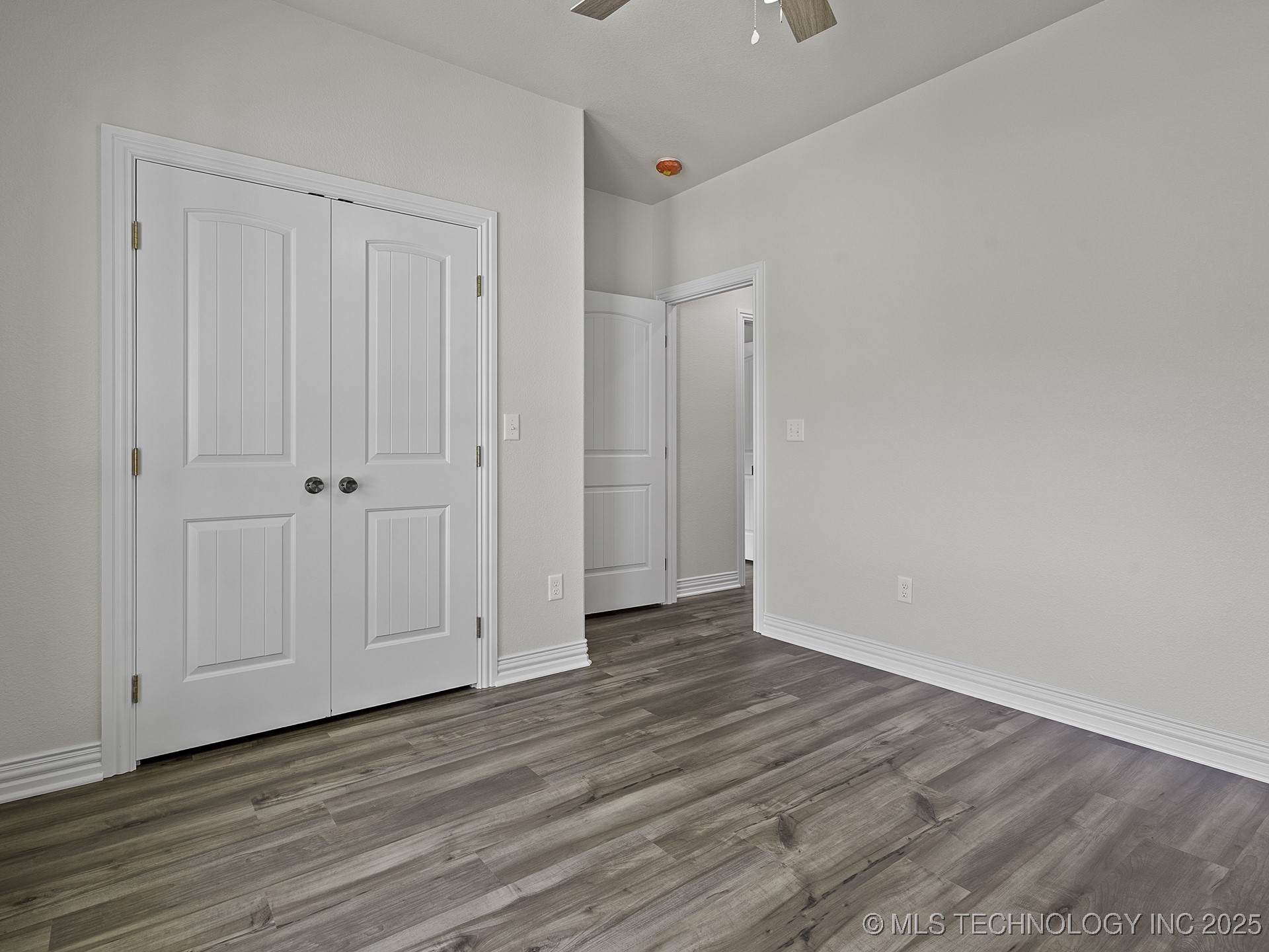 40 Whipperwill Street Property Photo 25