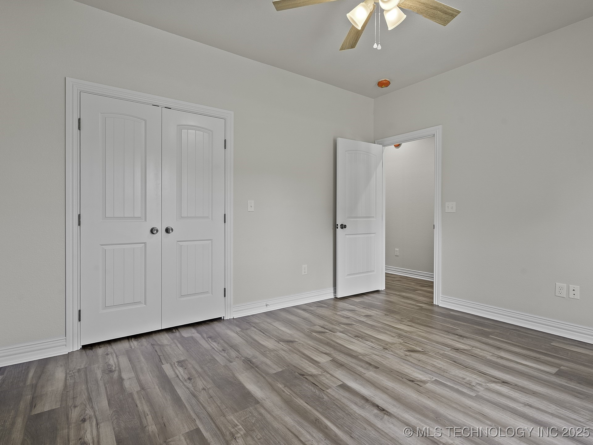 40 Whipperwill Street Property Photo 27