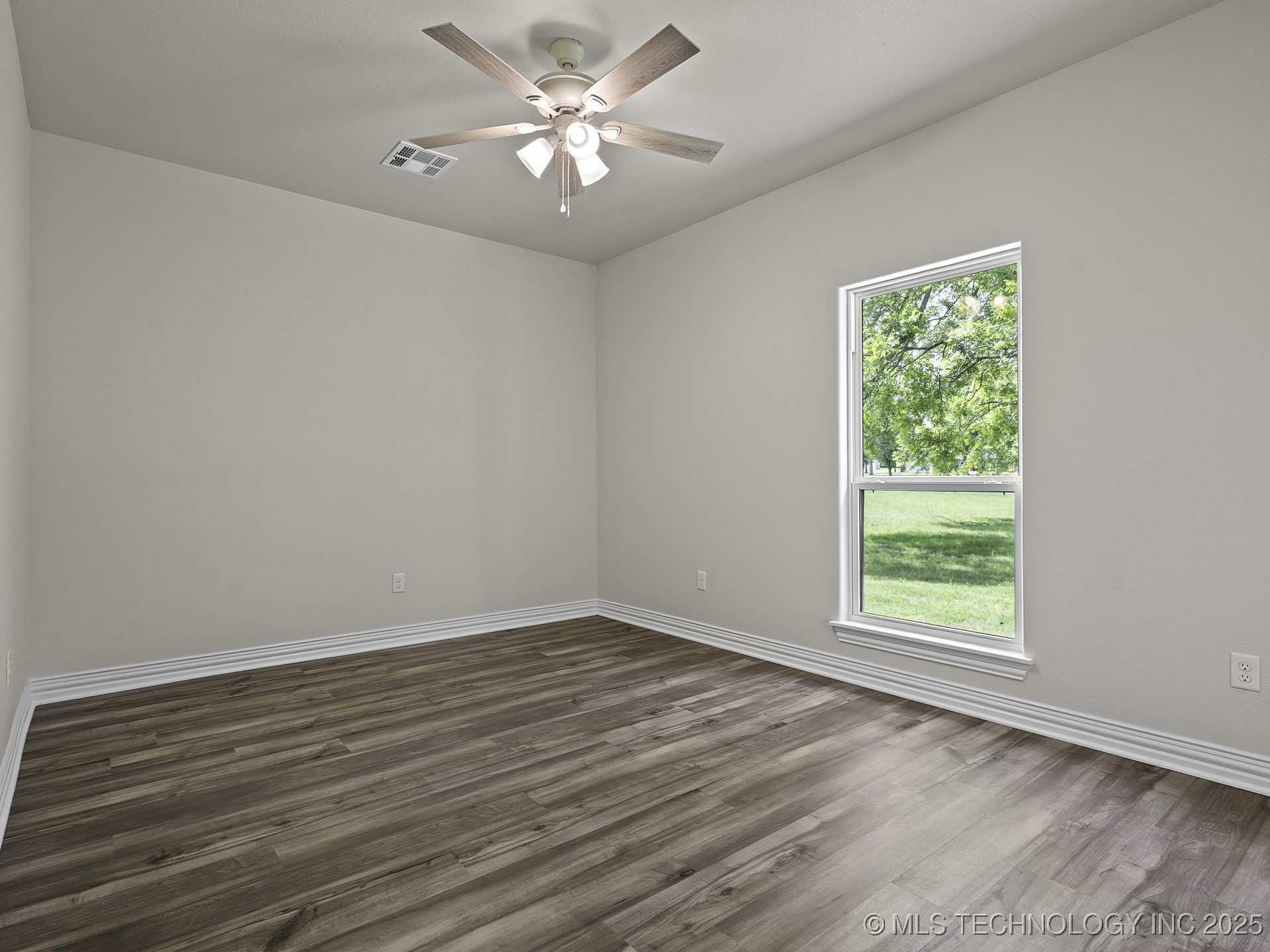 40 Whipperwill Street Property Photo 29