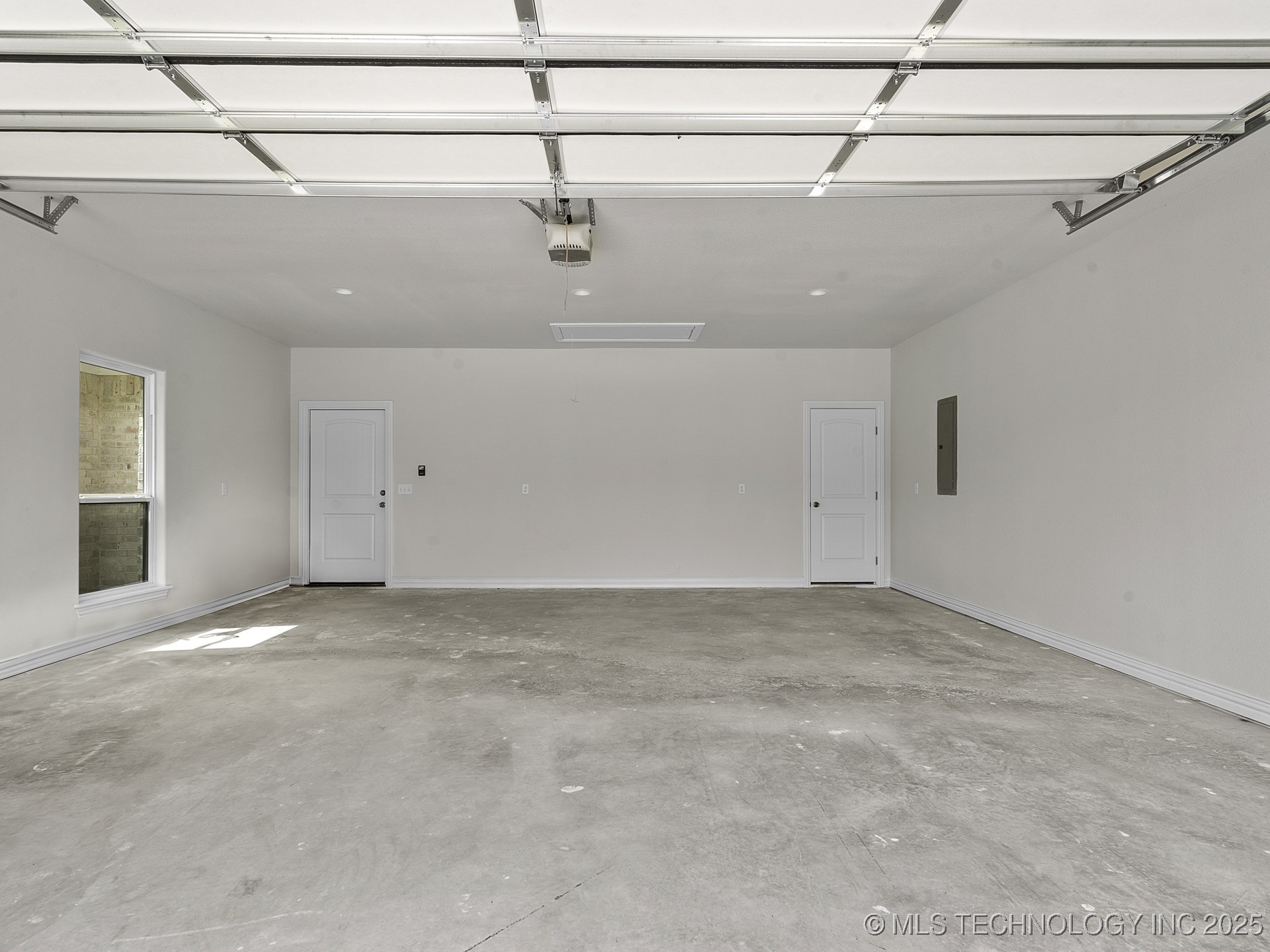 40 Whipperwill Street Property Photo 34