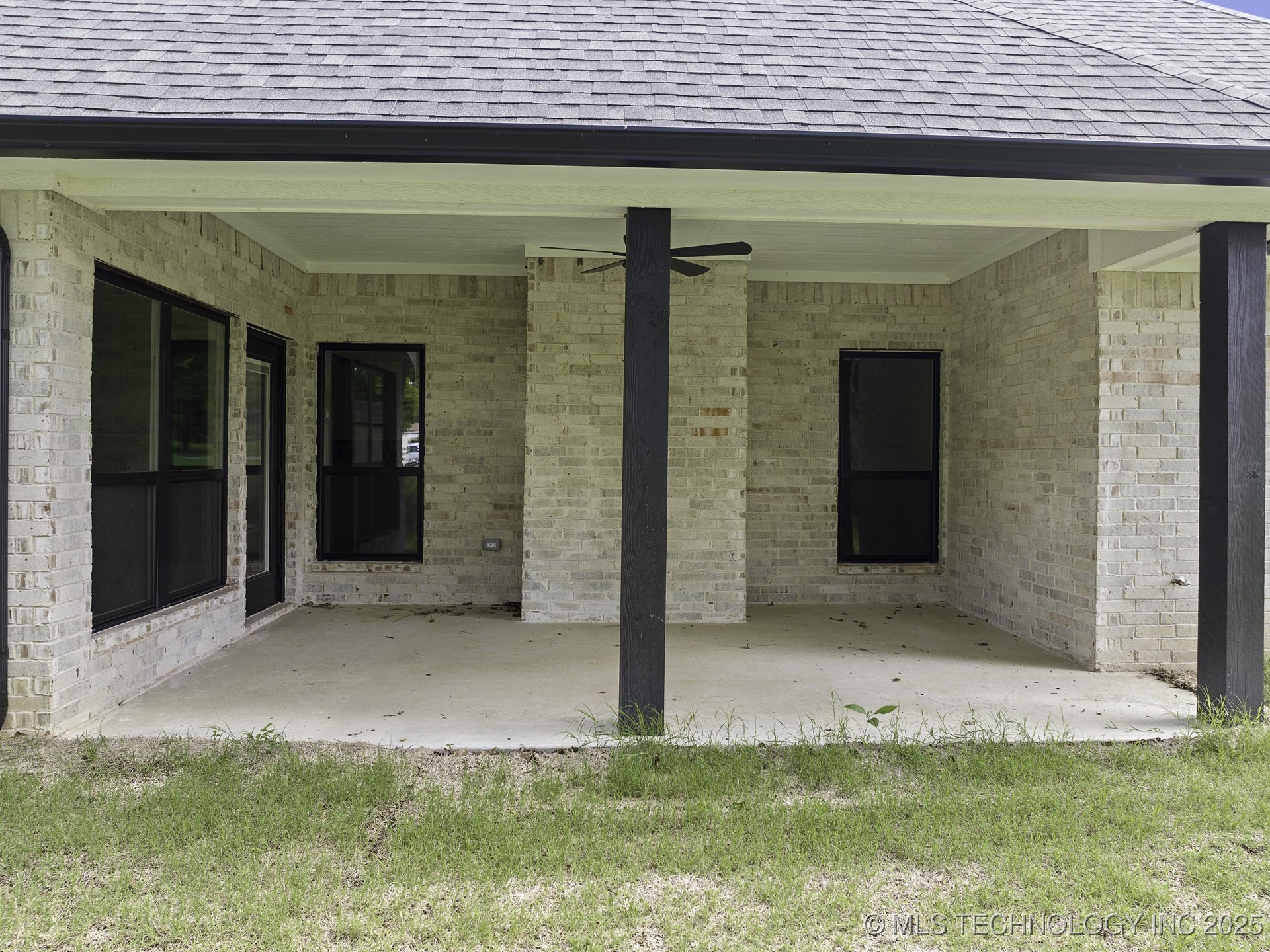 40 Whipperwill Street Property Photo 37