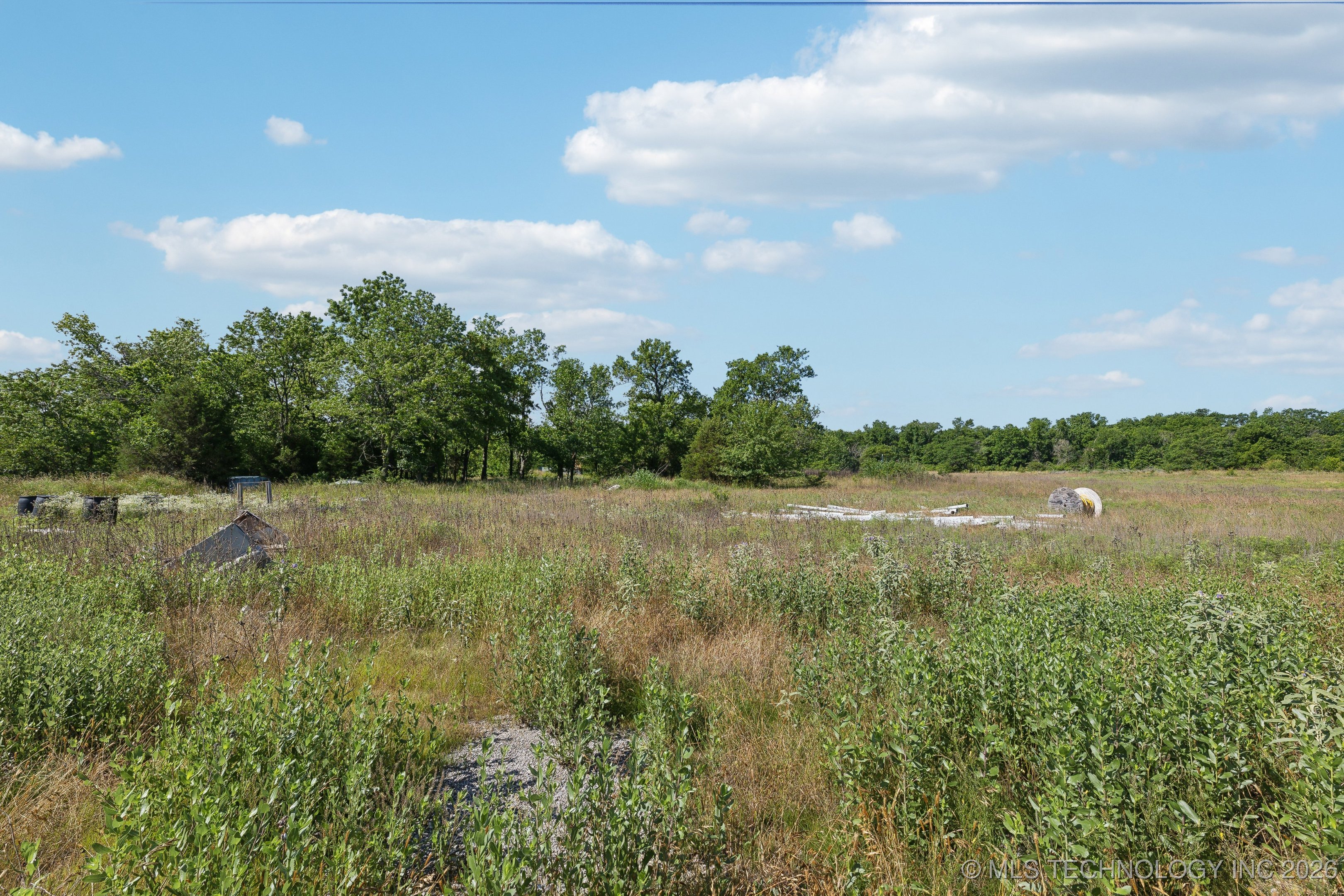 16800 E 11th Street Property Photo 3