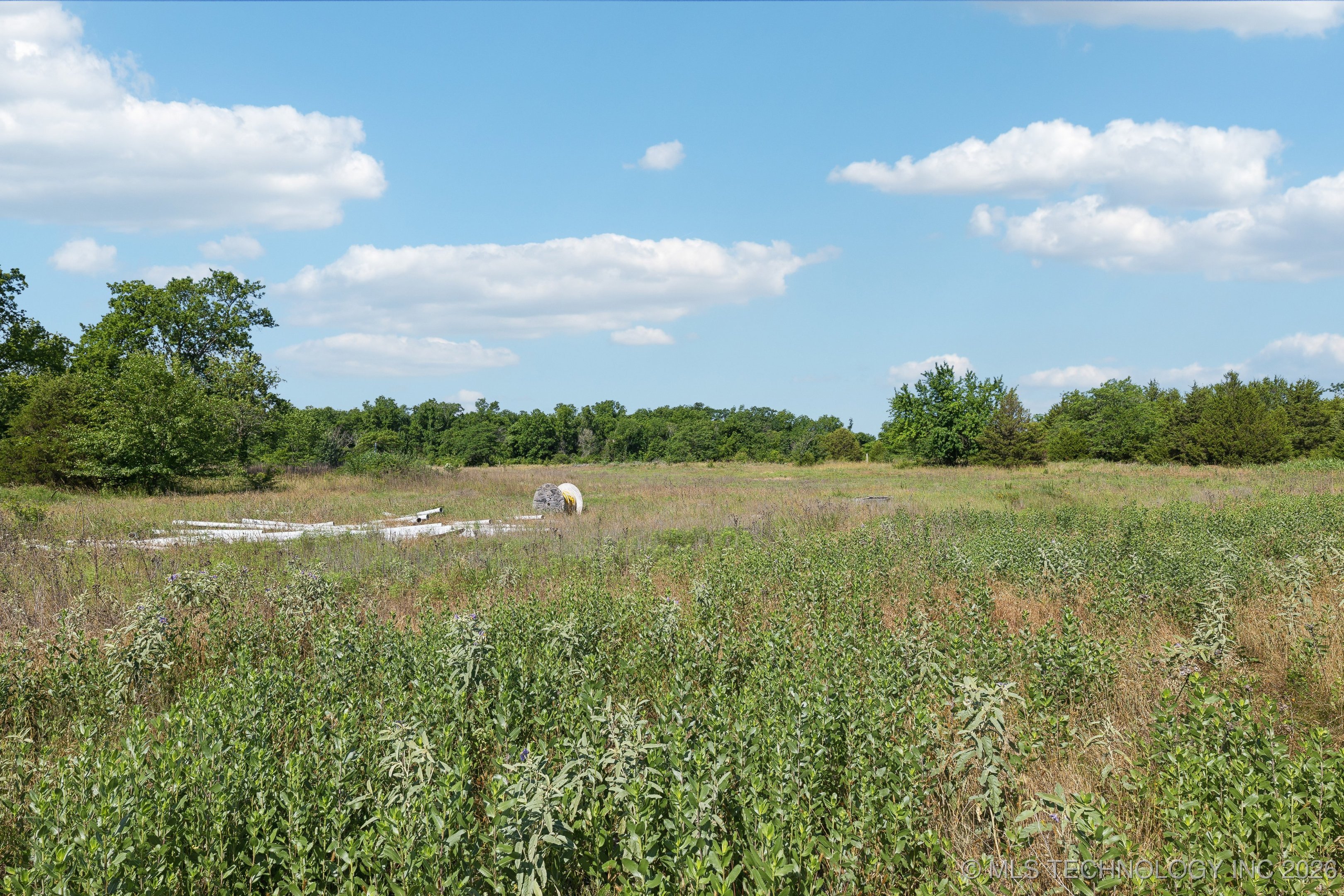 16800 E 11th Street Property Photo 4