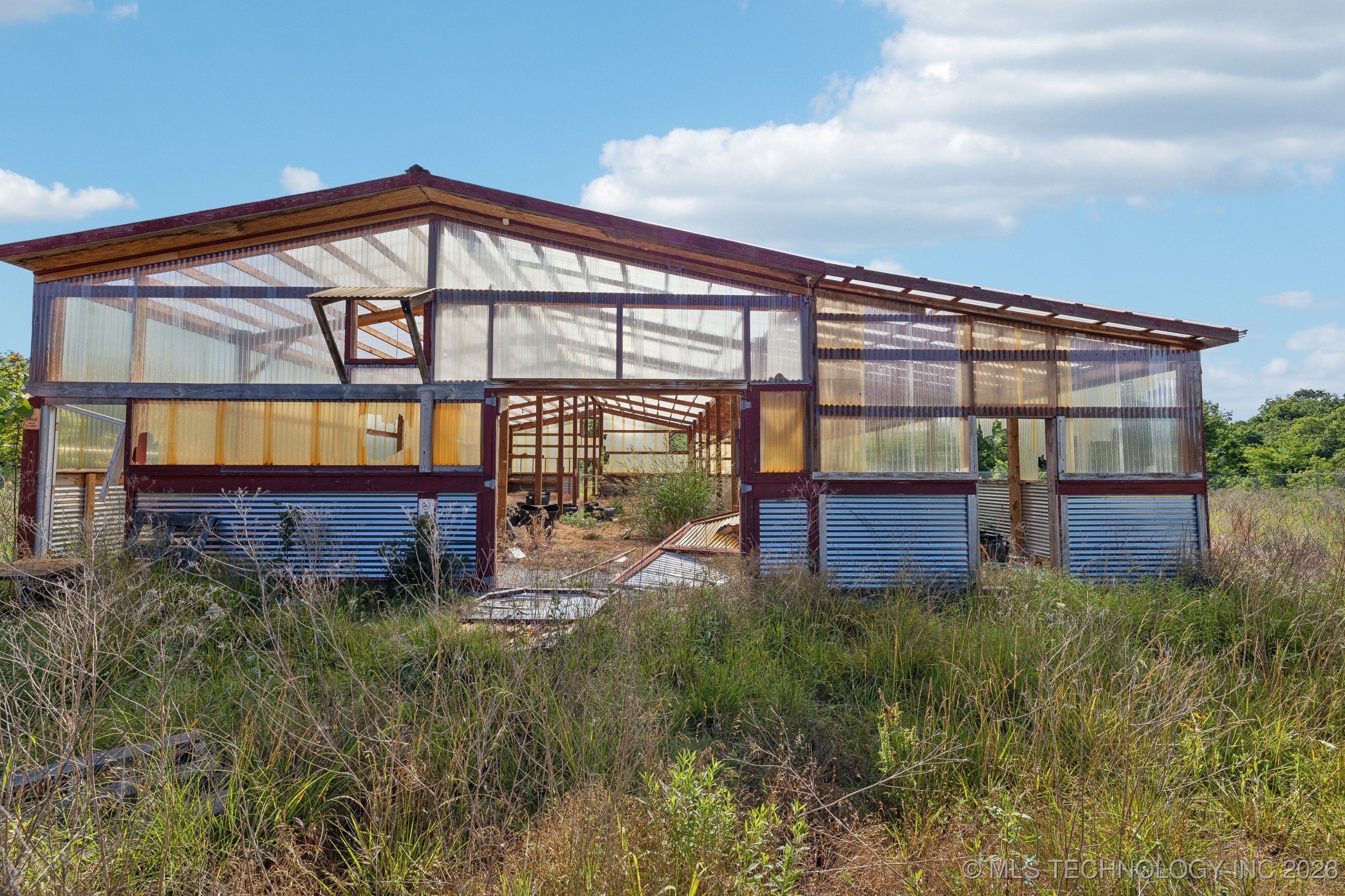 16800 E 11th Street Property Photo 9