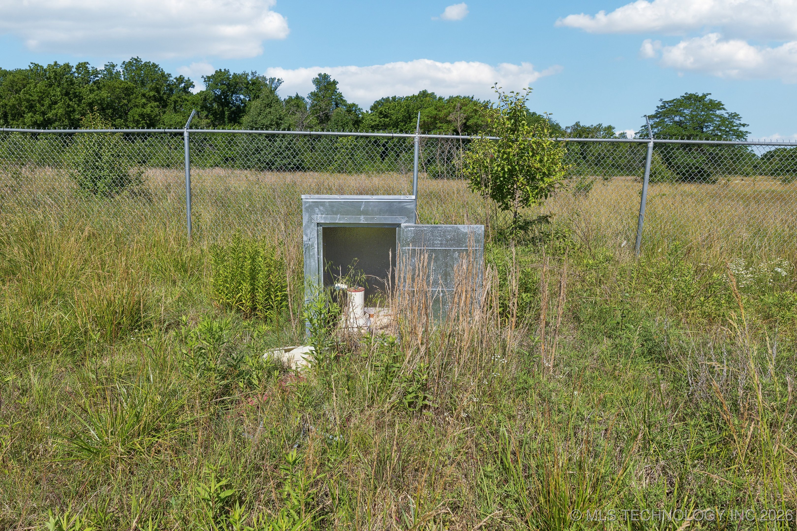 16800 E 11th Street Property Photo 10