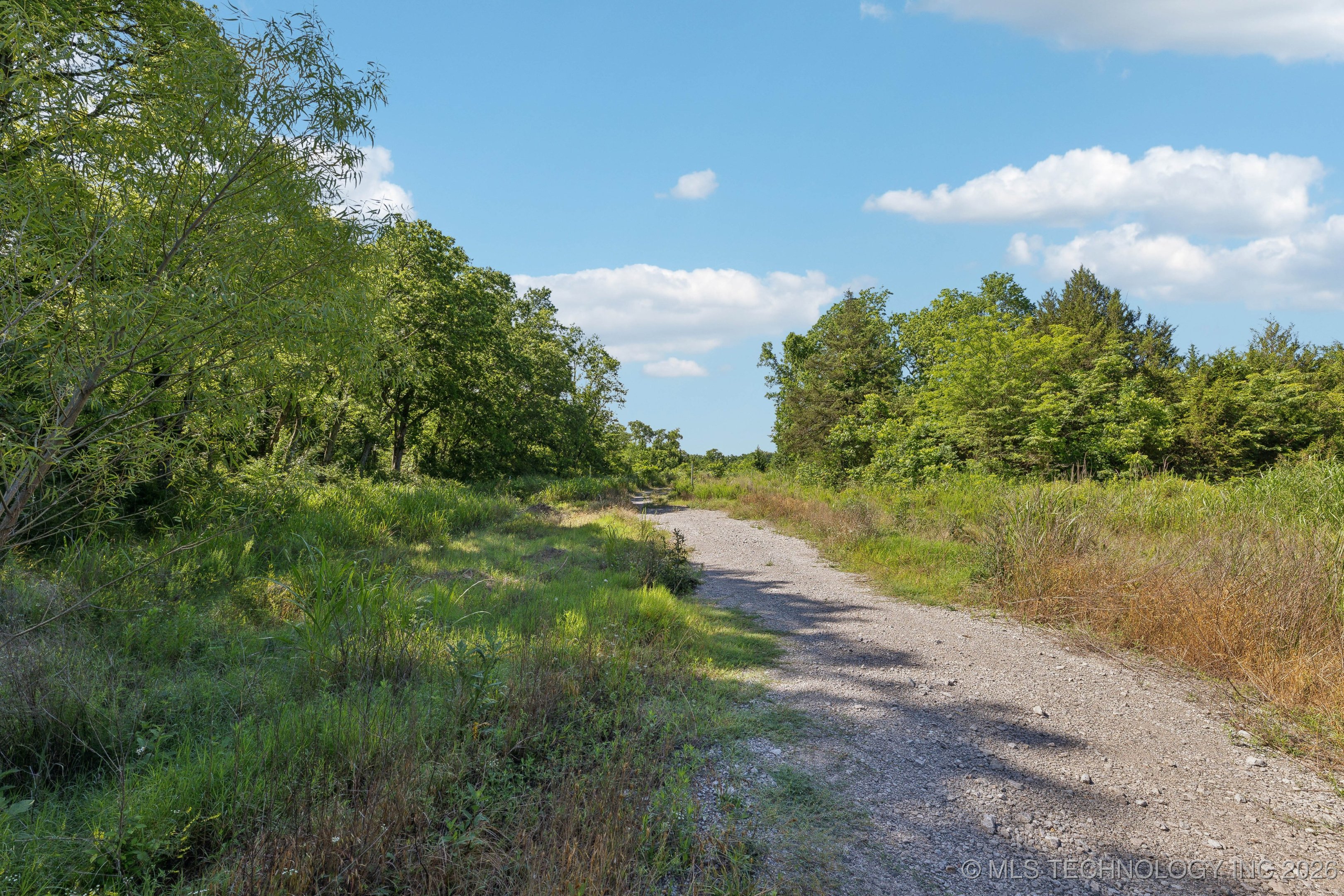 16800 E 11th Street Property Photo 12