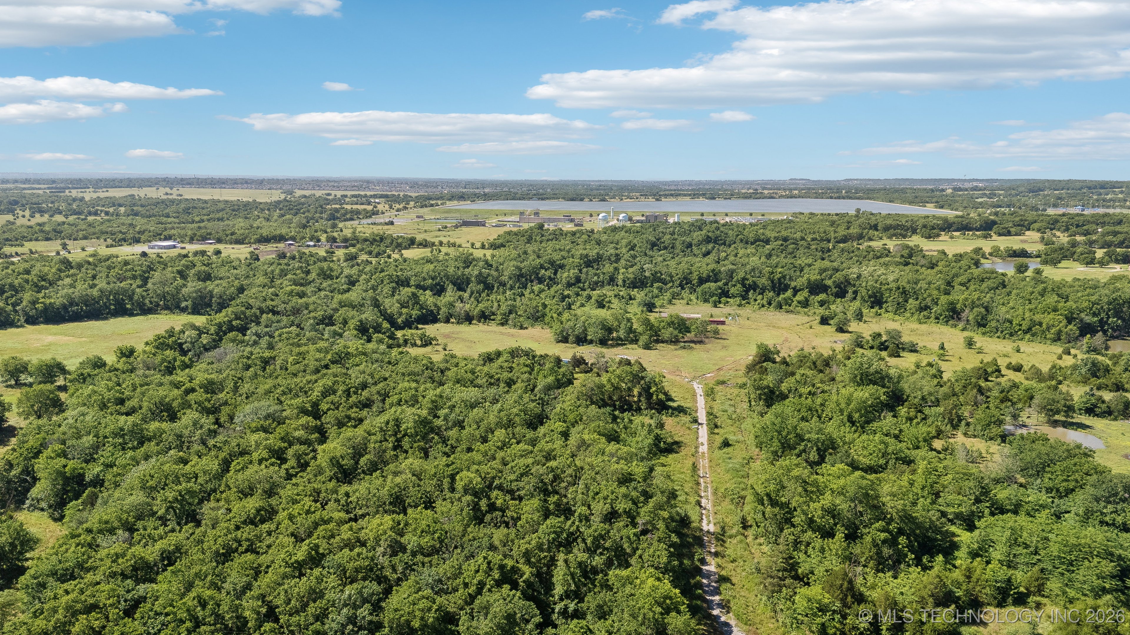 16800 E 11th Street Property Photo 13