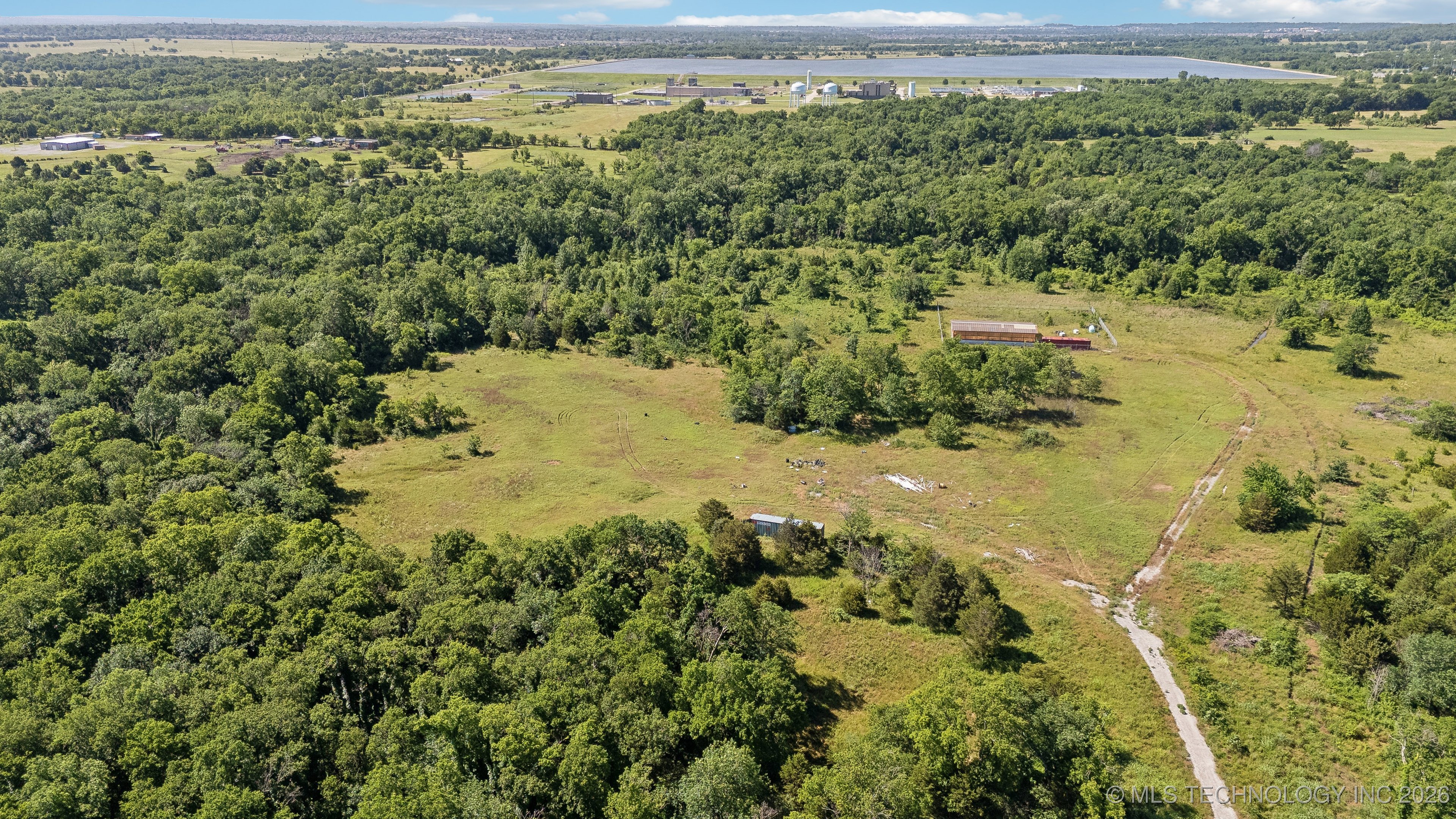 16800 E 11th Street Property Photo 14