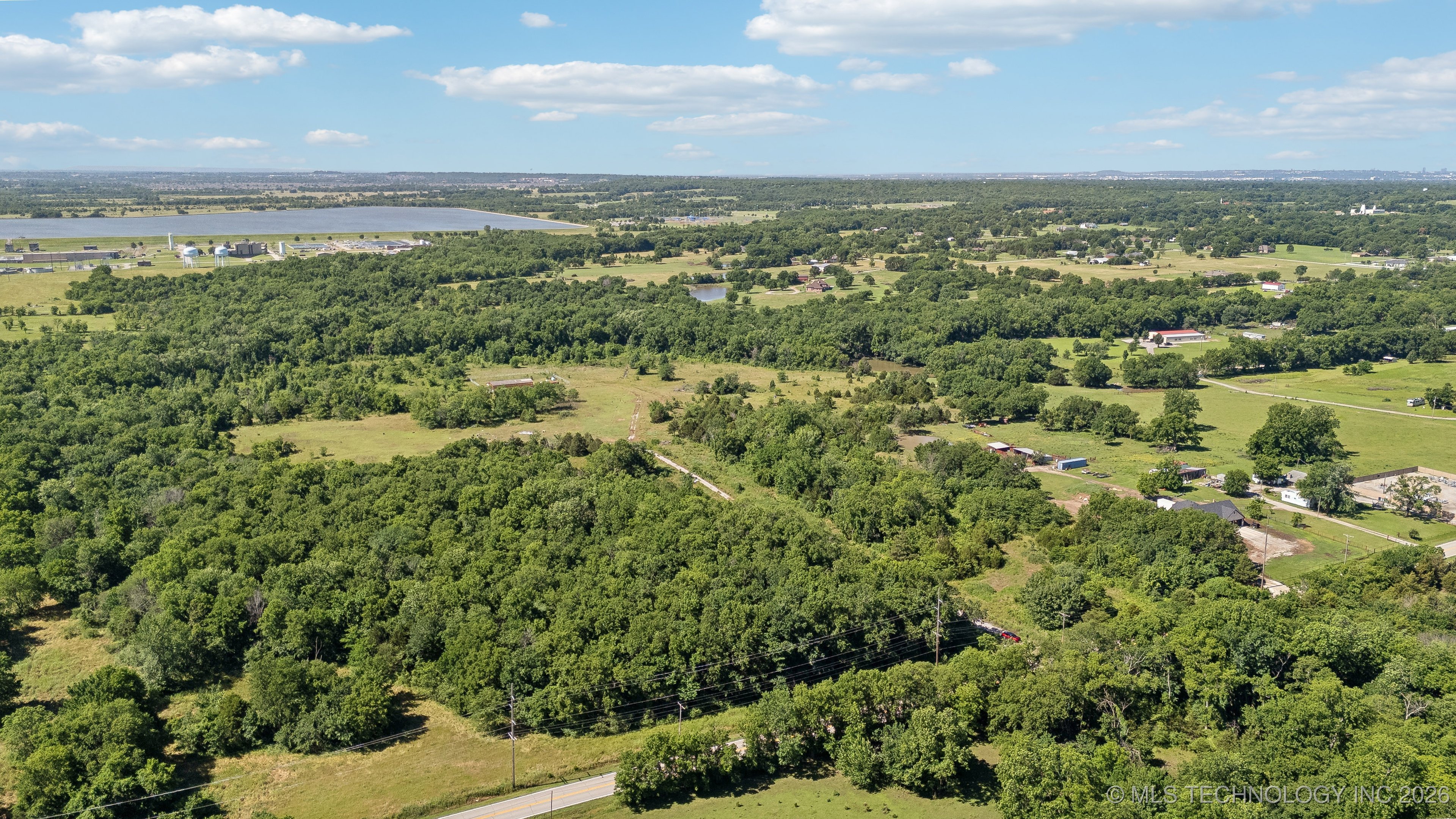 16800 E 11th Street Property Photo 24