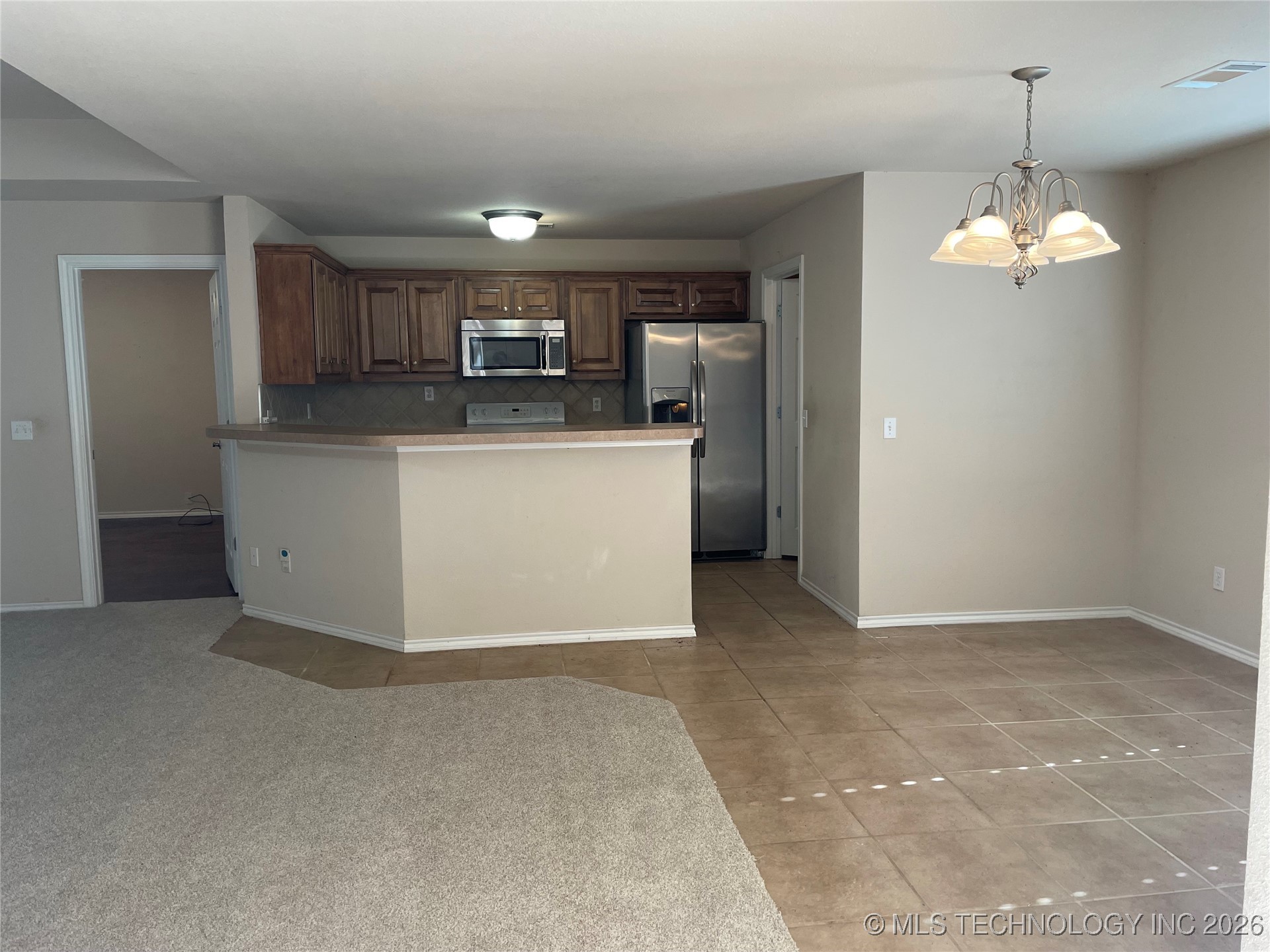 214 Northridge Property Photo 5