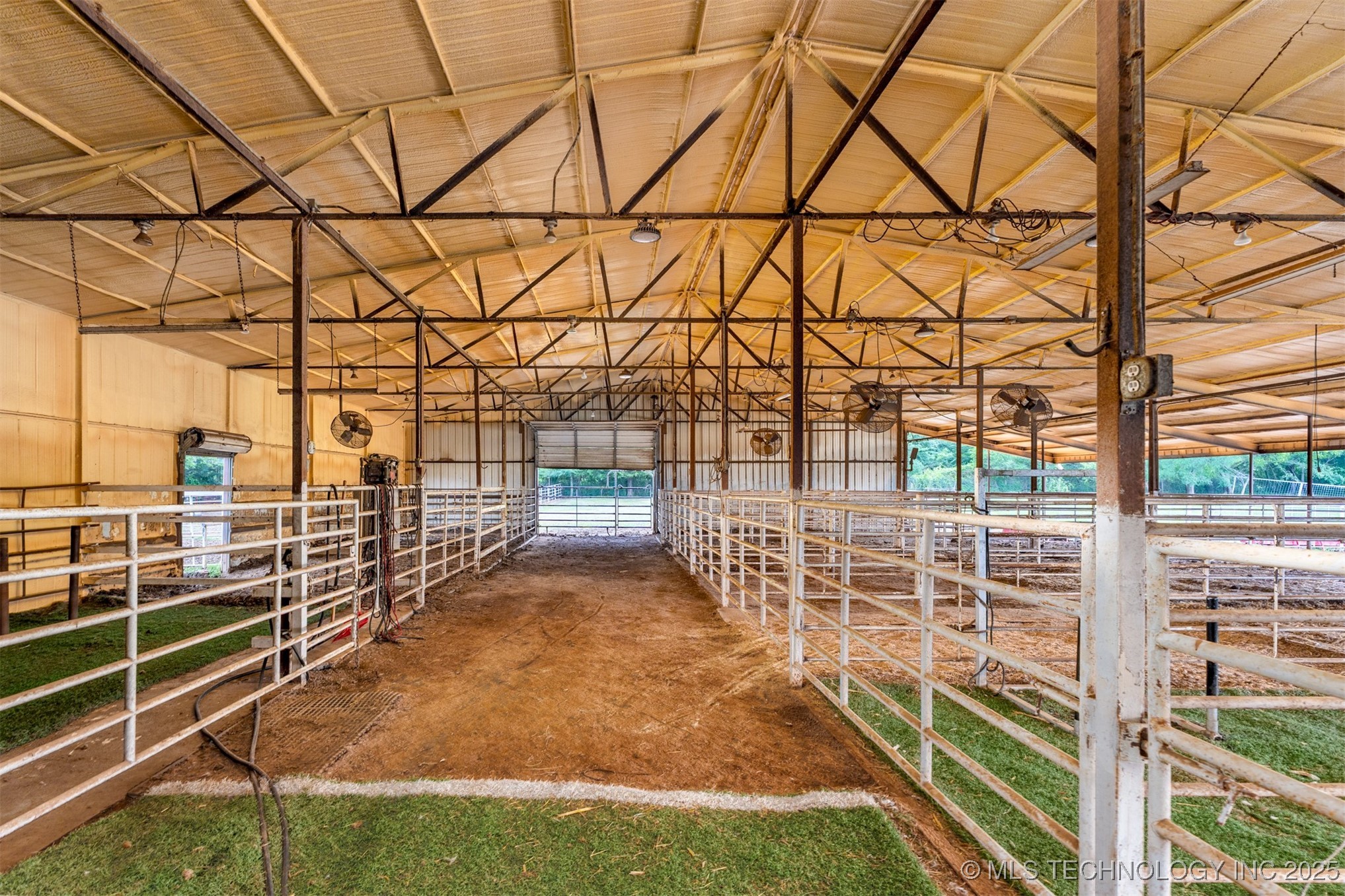 498 Big Horn Property Photo 15