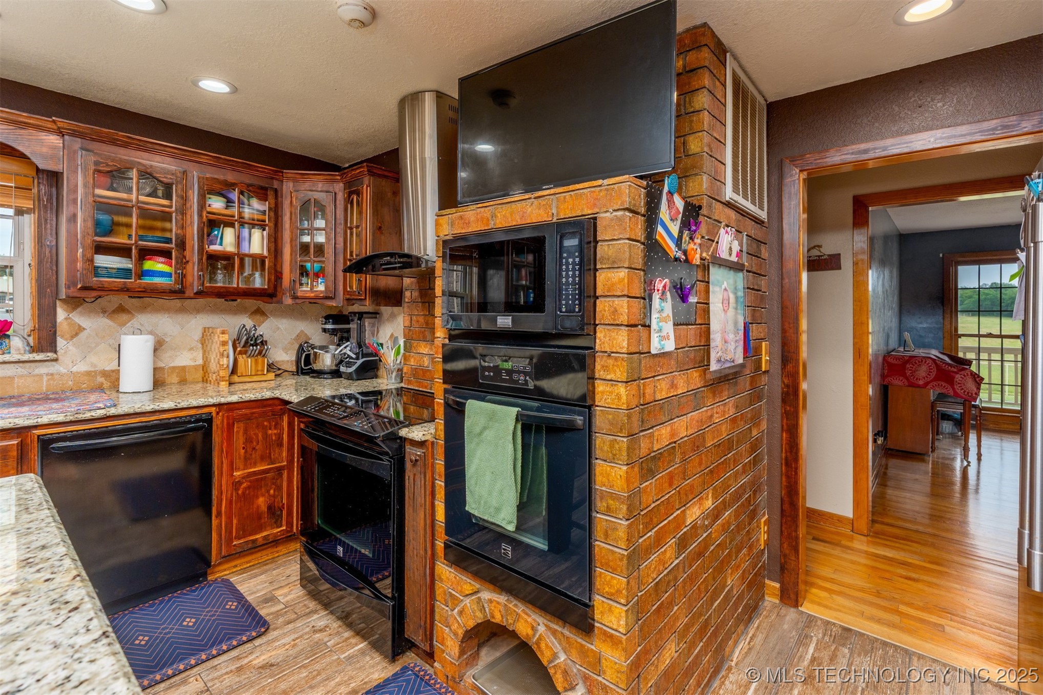 498 Big Horn Property Photo 24