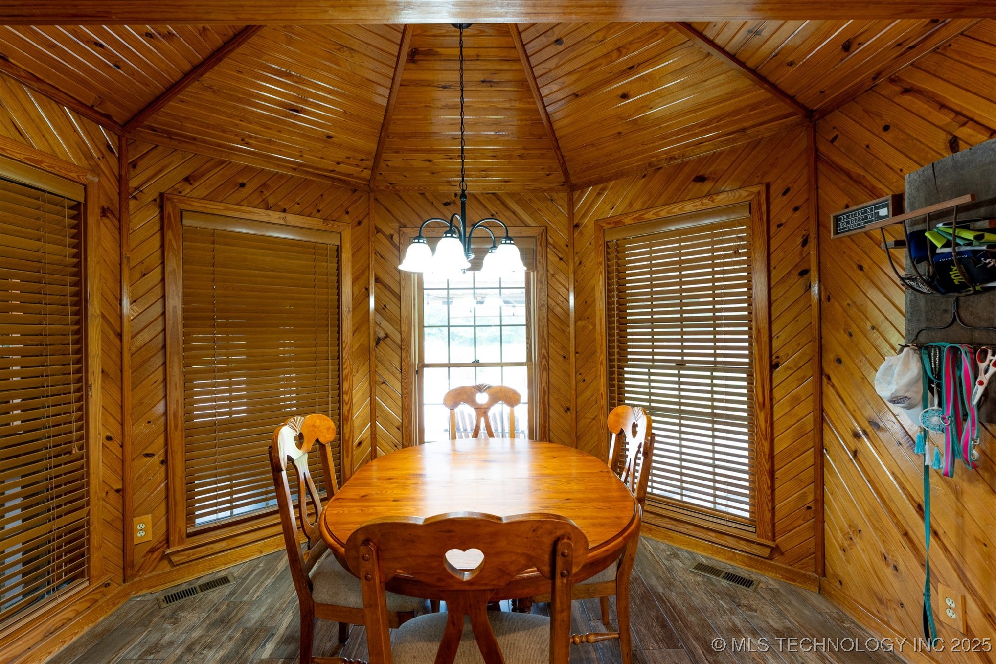 498 Big Horn Property Photo 25