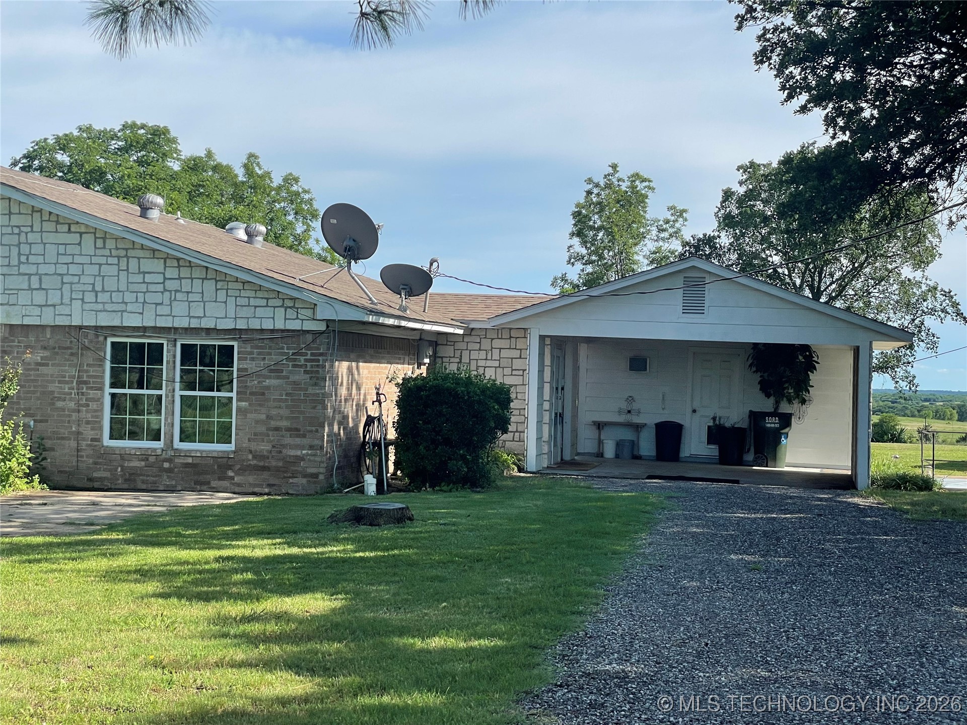 401 S Chickasaw Property Photo 5