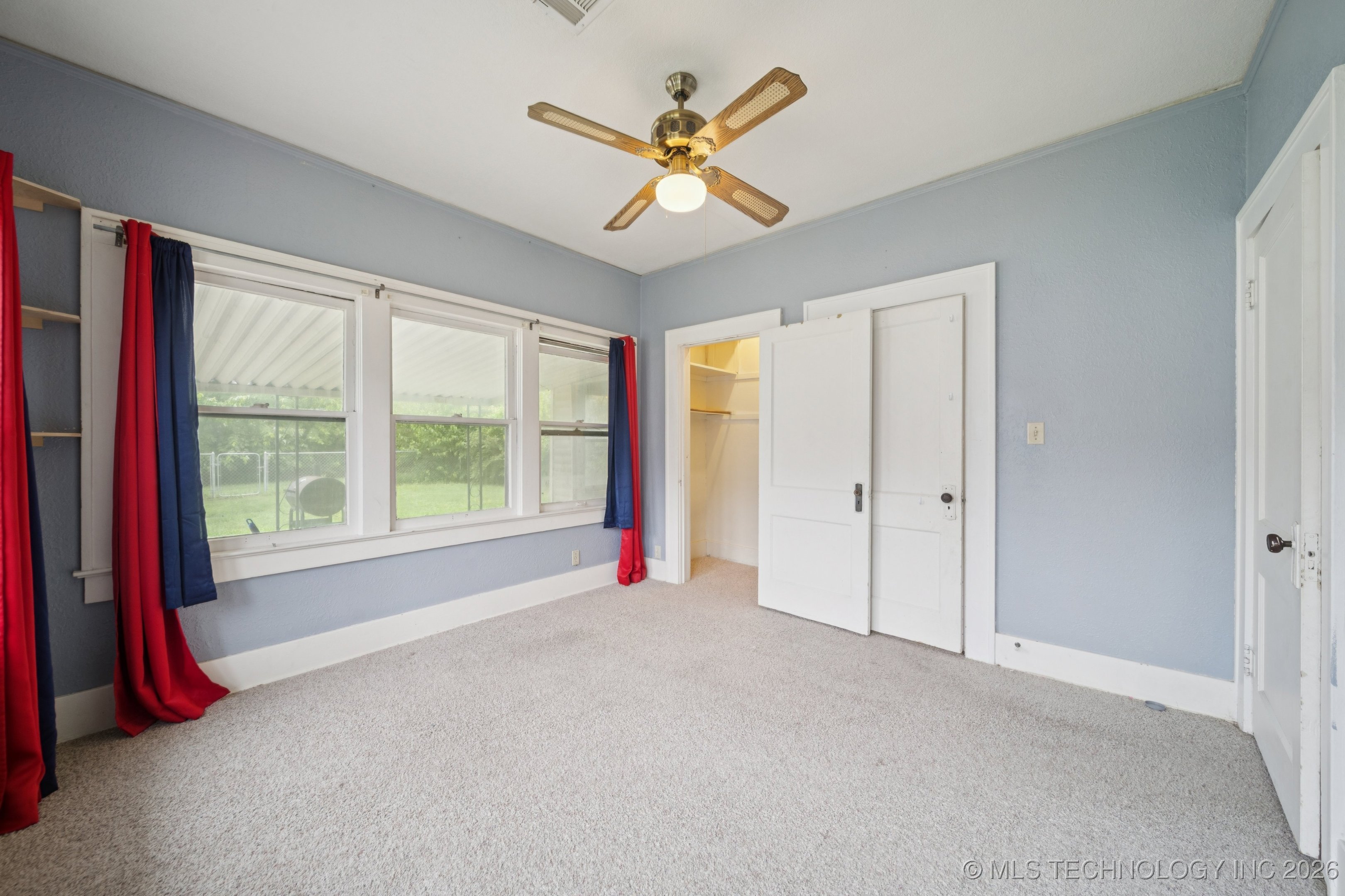 1414 E 8th Street Property Photo 22