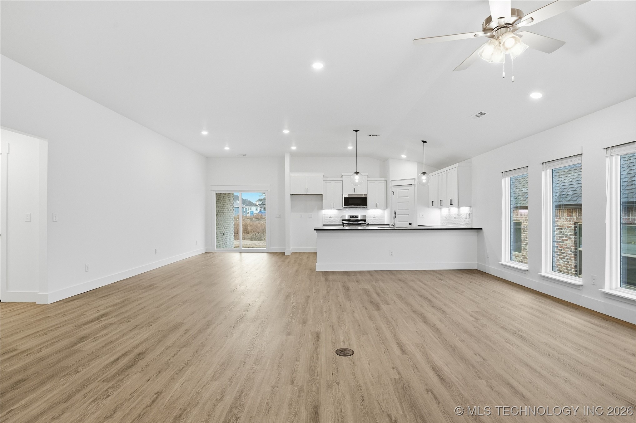 2052 E 128th Place S Property Photo 10