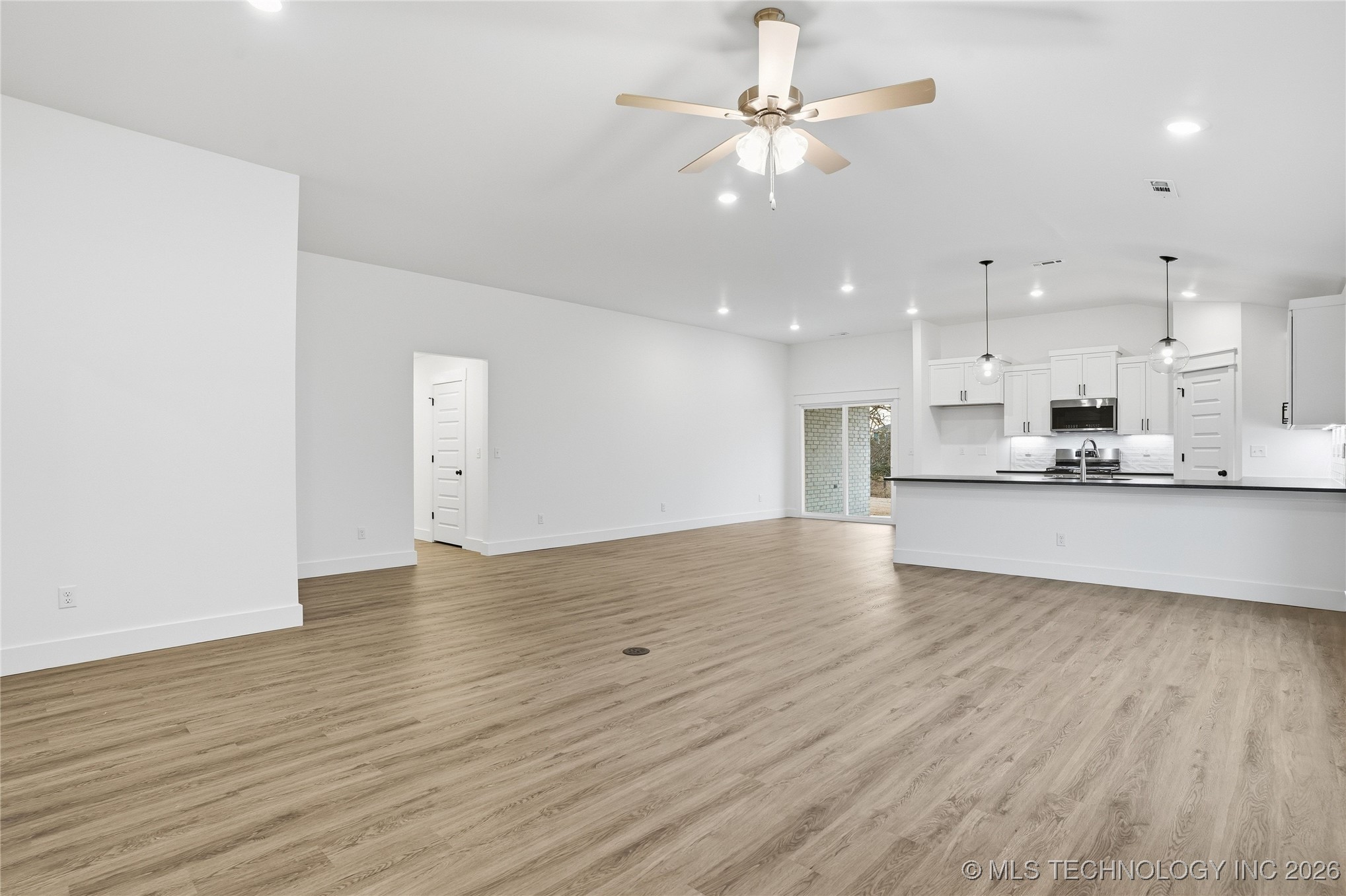 2052 E 128th Place S Property Photo 11