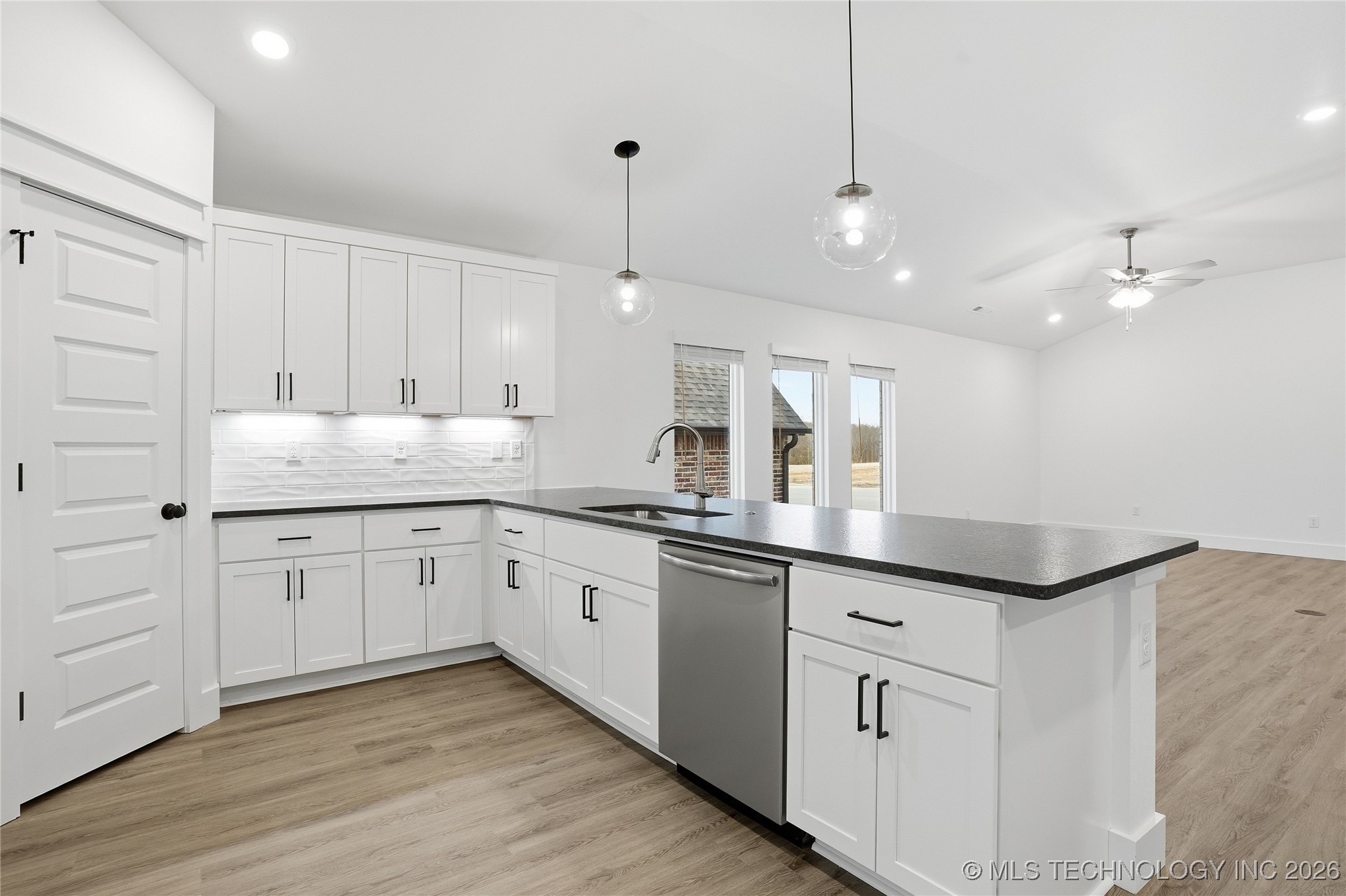 2052 E 128th Place S Property Photo 33